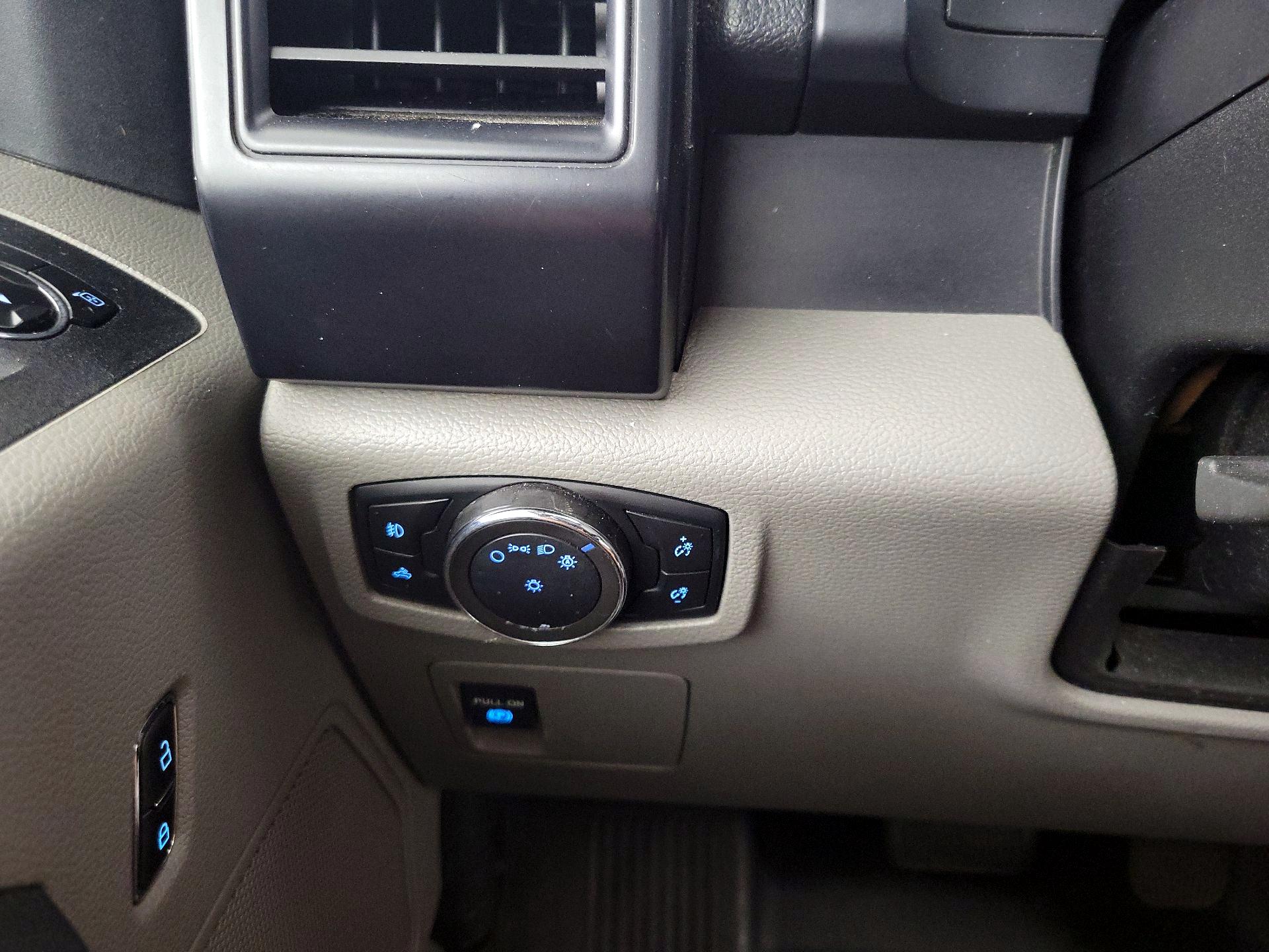 Thumbnail: 2019 Ford F-150 - 13