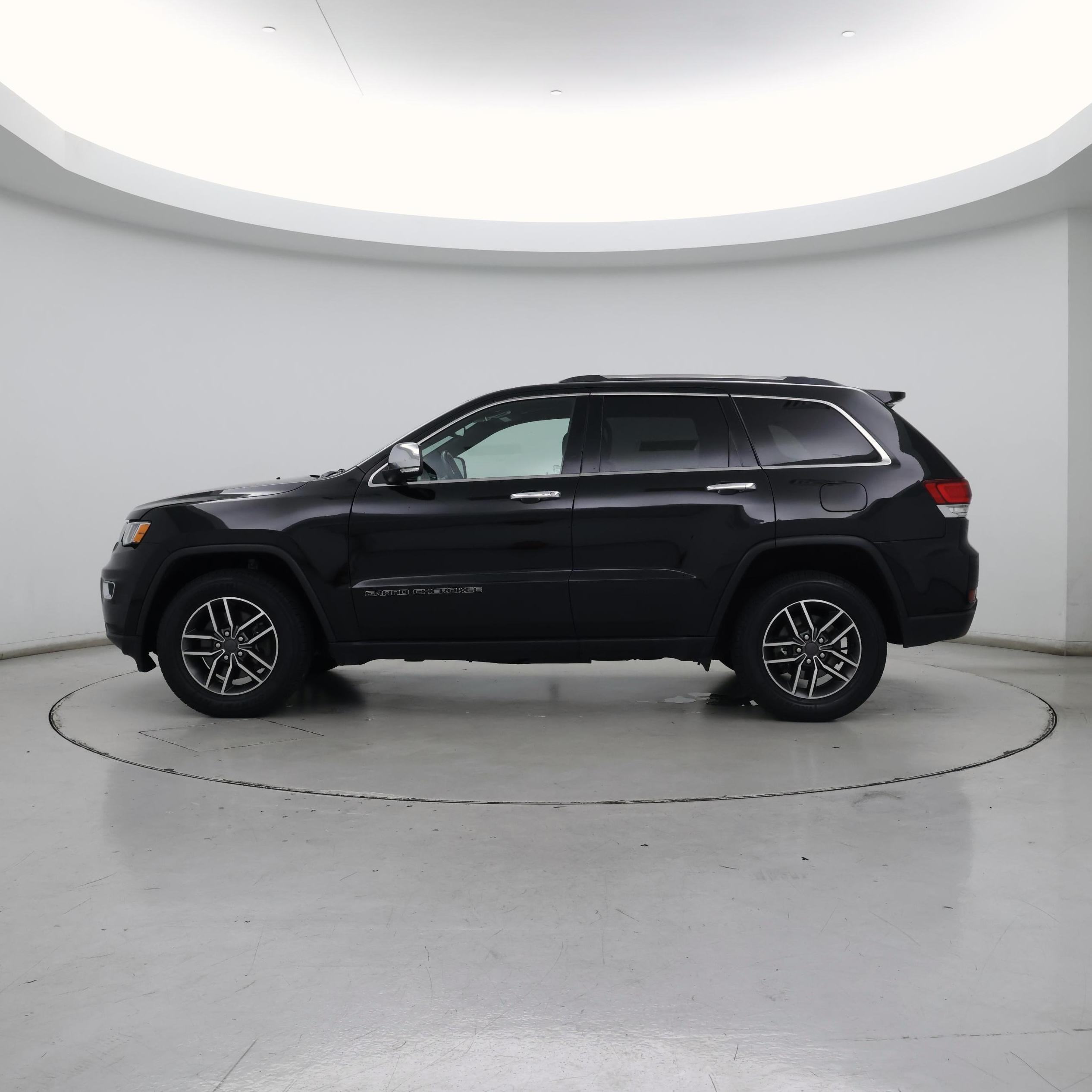 Thumbnail: 2021 Jeep Grand Cherokee - 3