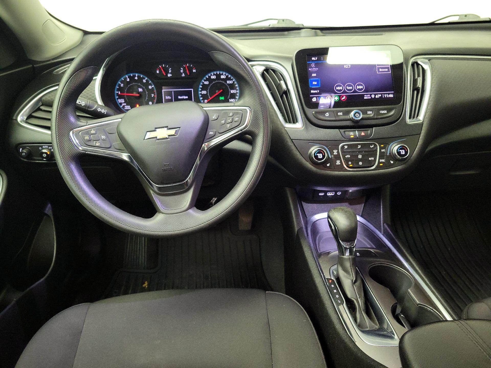 Thumbnail: 2021 Chevrolet Malibu - 10