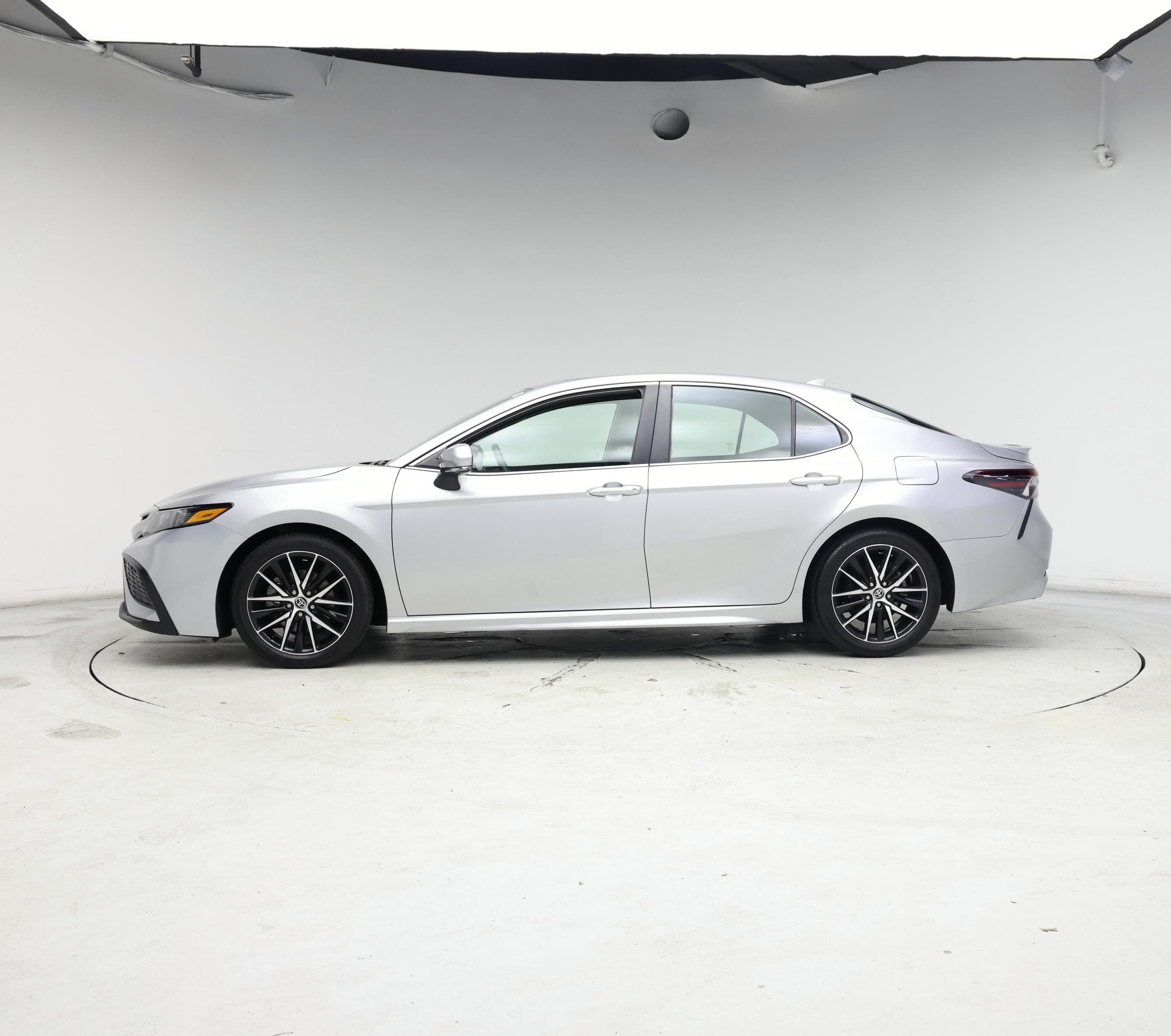 Thumbnail: 2023 Toyota Camry - 3