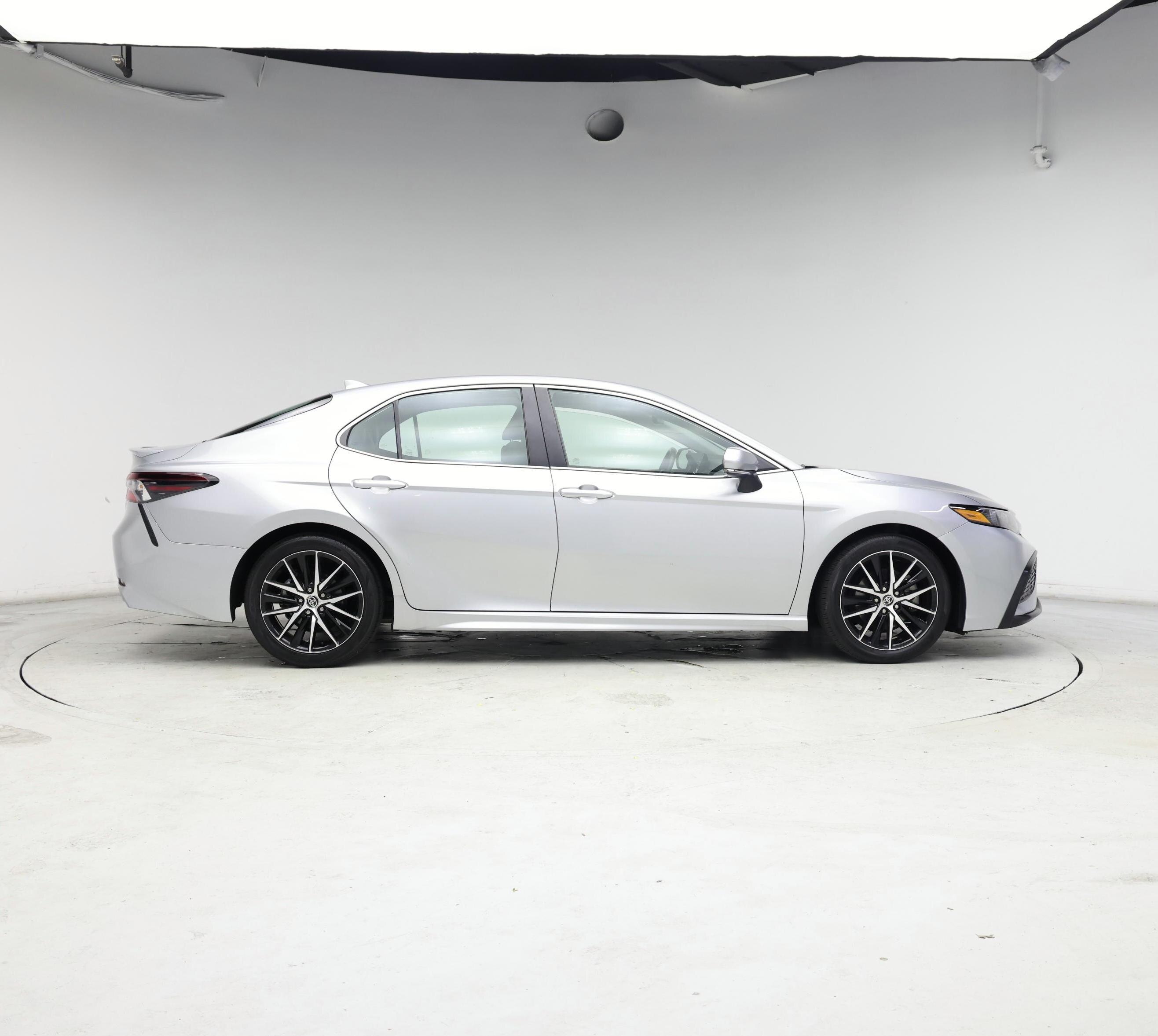 Thumbnail: 2023 Toyota Camry - 7