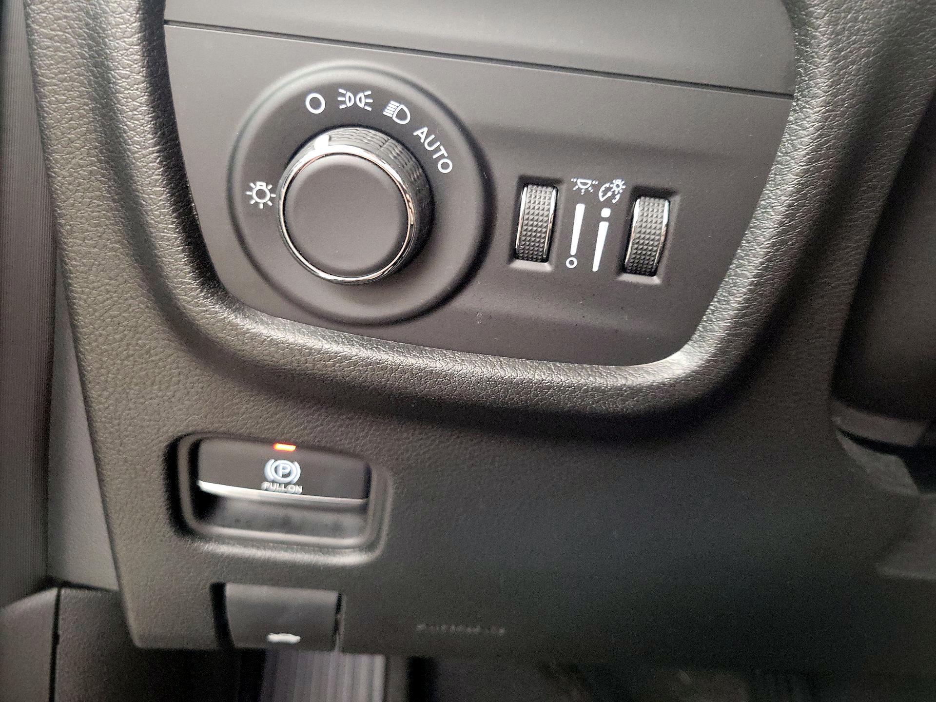 Thumbnail: 2023 Jeep Grand Cherokee - 13