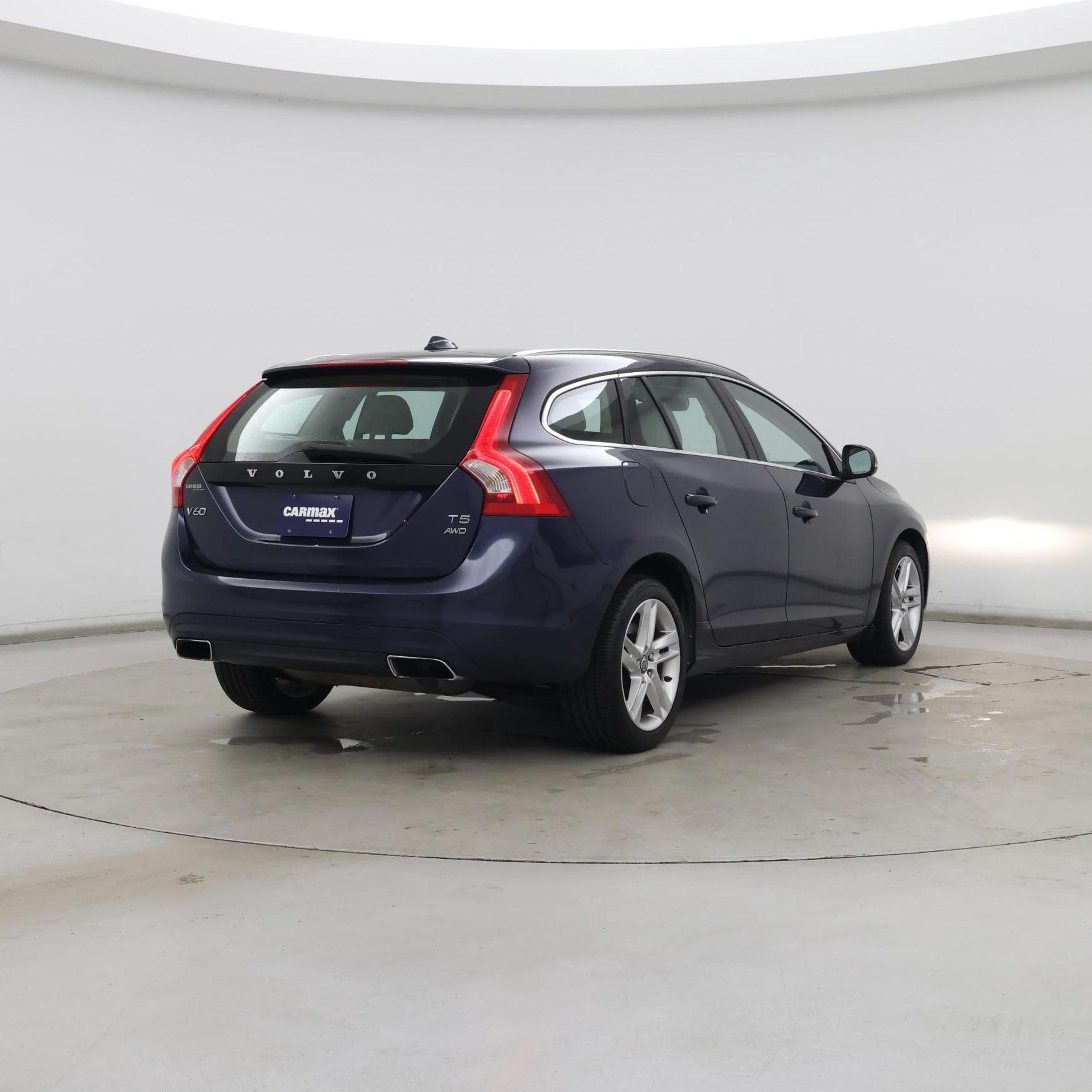Thumbnail: 2015 Volvo V60 - 8