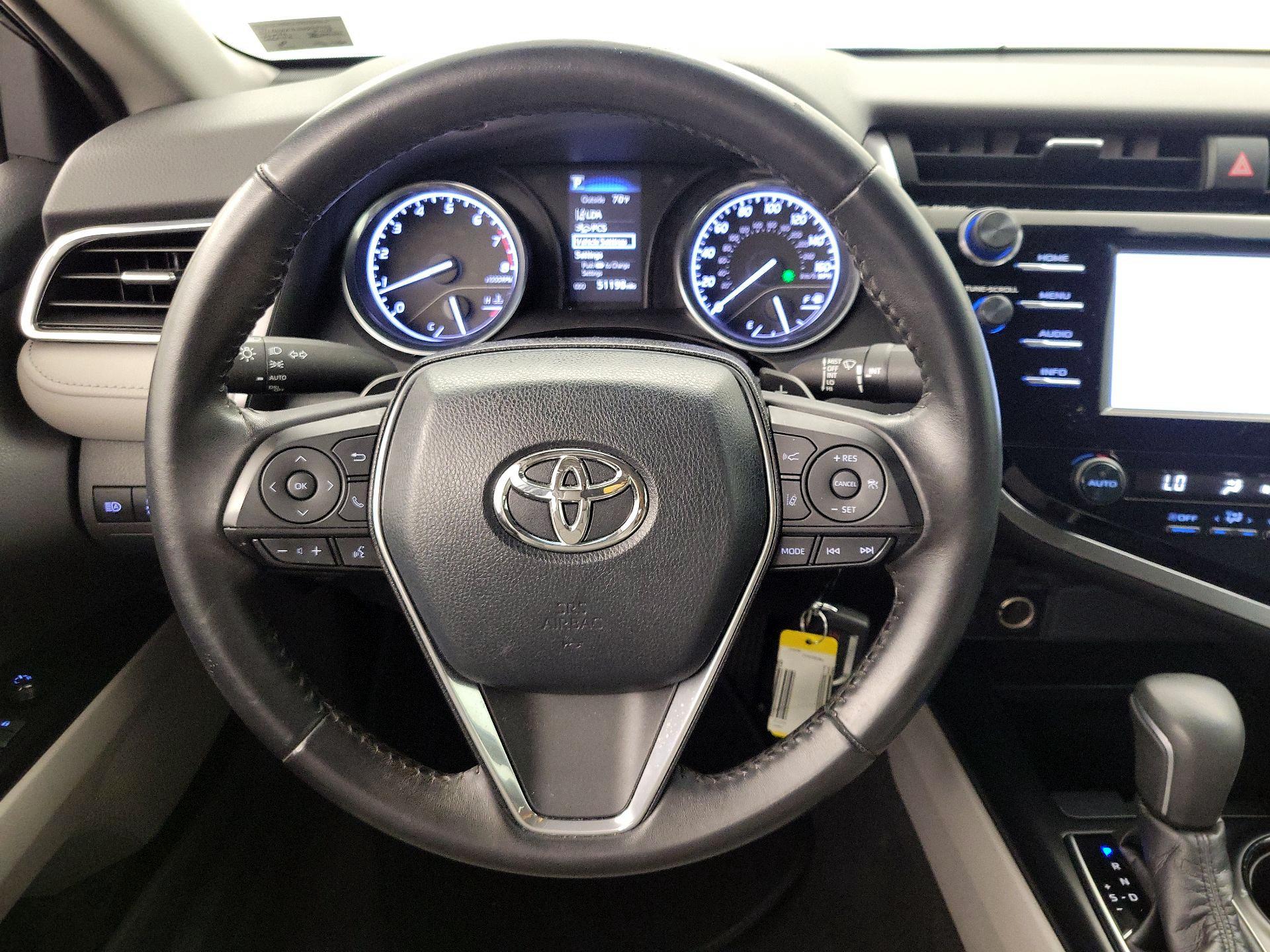 Thumbnail: 2018 Toyota Camry - 10