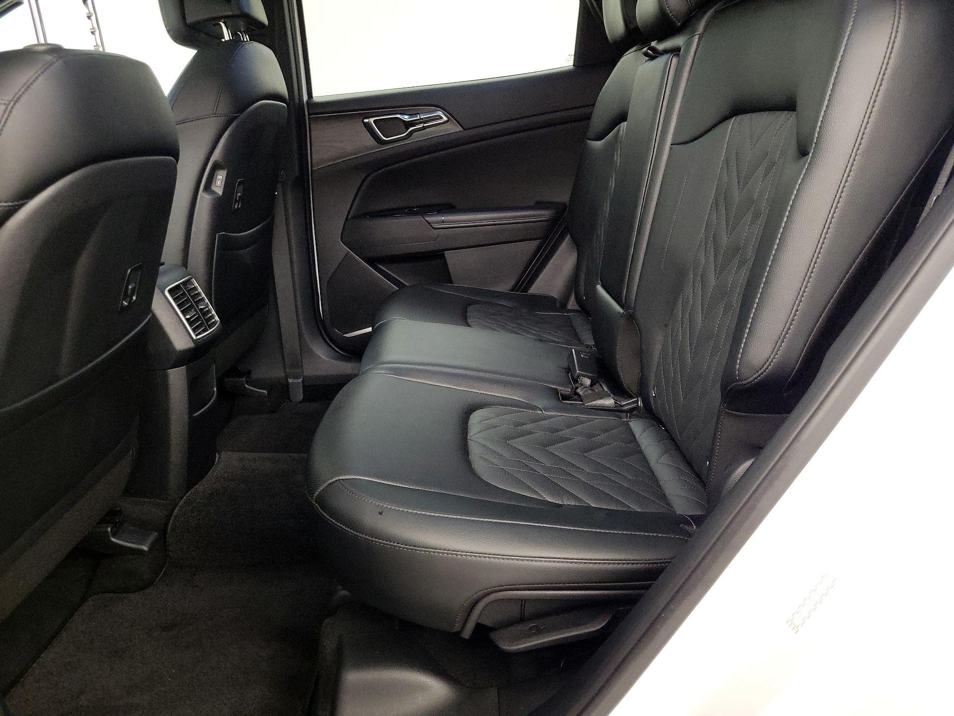 Thumbnail: 2023 Kia Sportage - 20