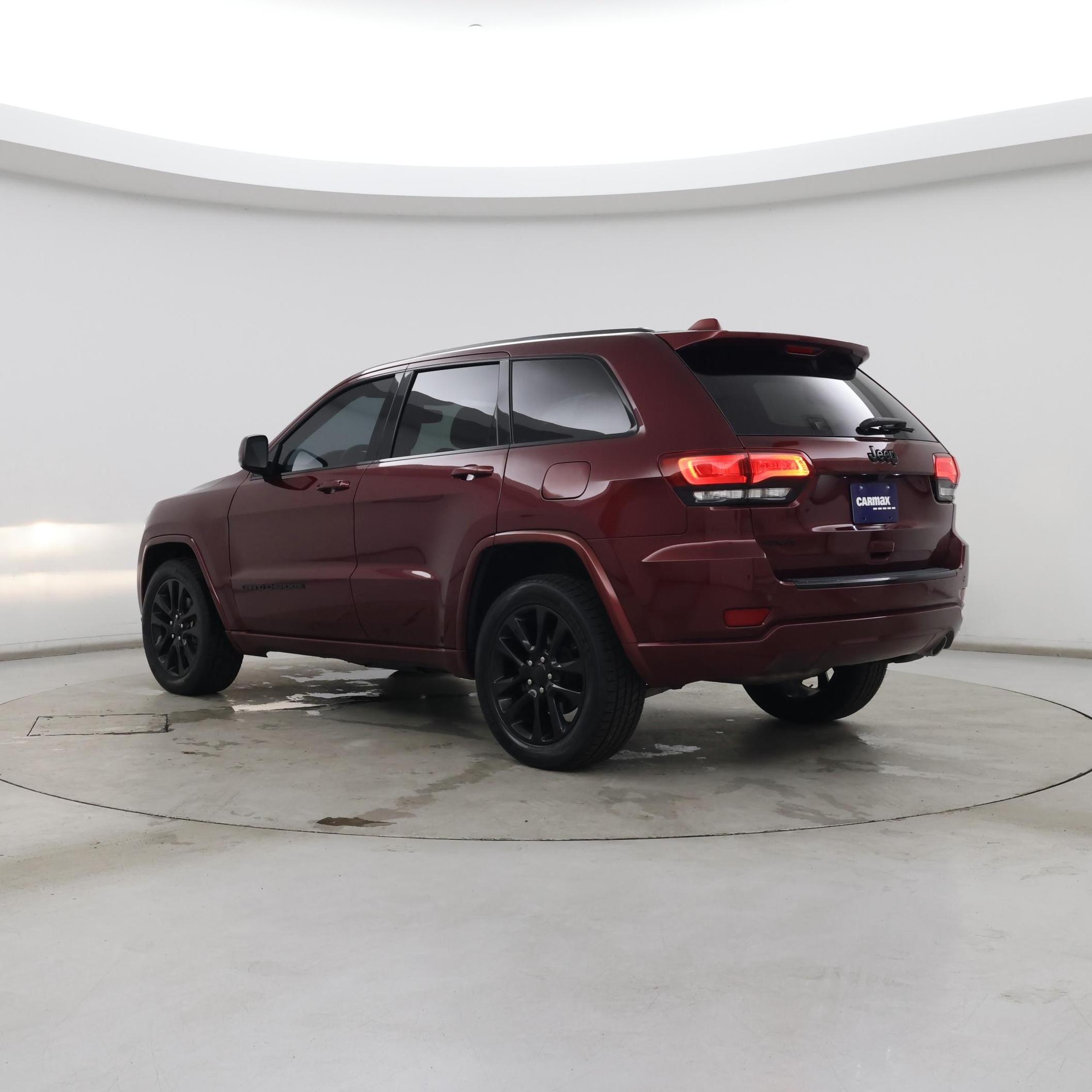 Thumbnail: 2018 Jeep Grand Cherokee - 2