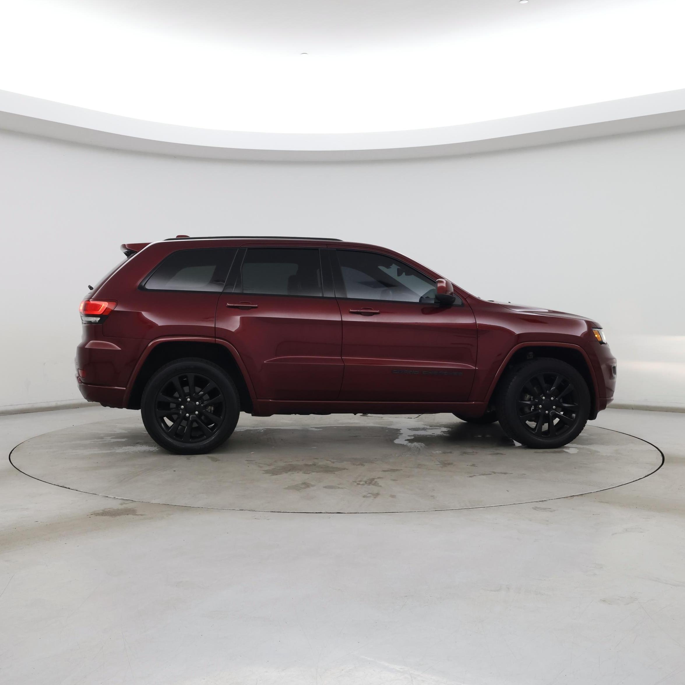 Thumbnail: 2018 Jeep Grand Cherokee - 7