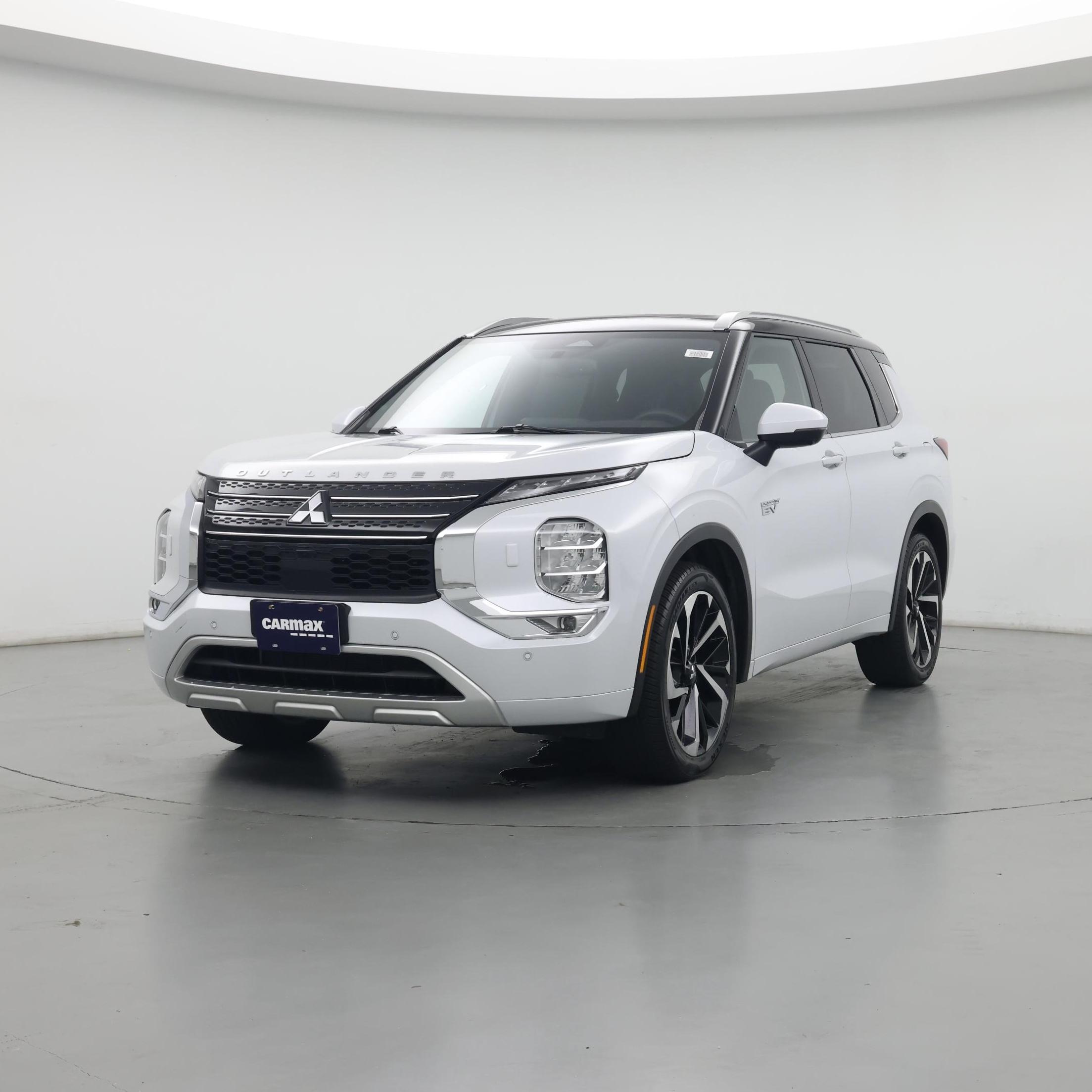 Thumbnail: 2023 Mitsubishi Outlander - 4