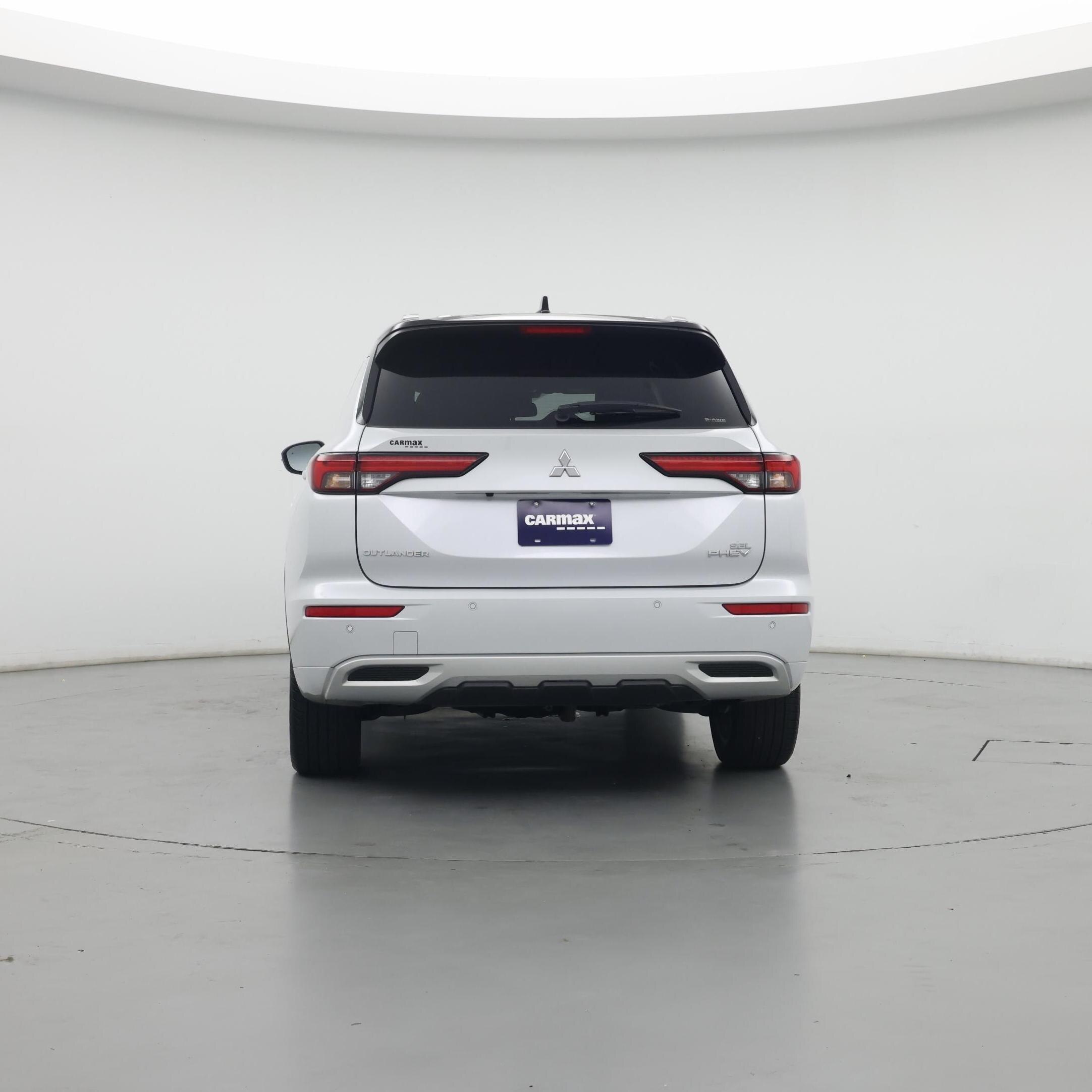 Thumbnail: 2023 Mitsubishi Outlander - 6