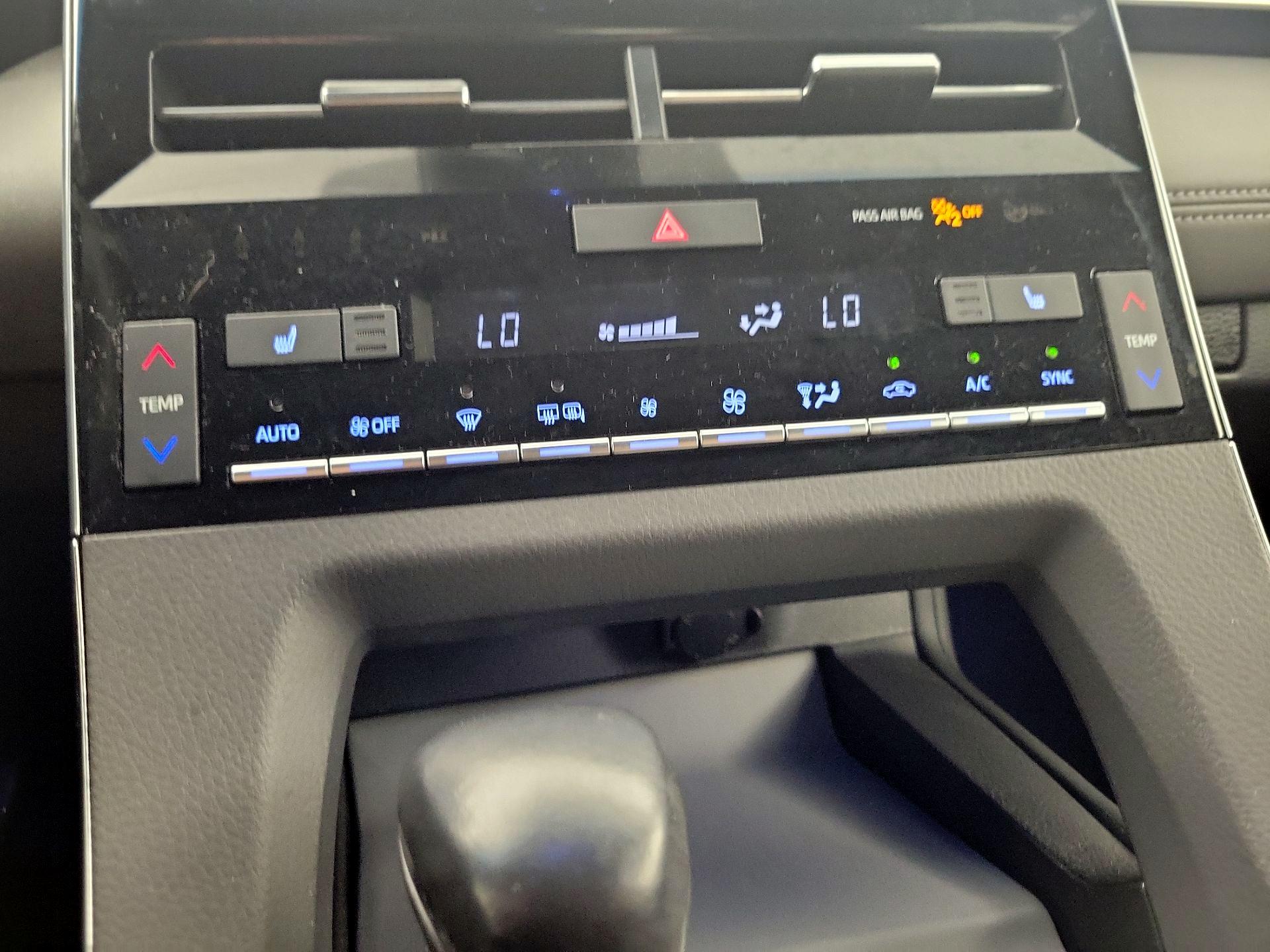 Thumbnail: 2020 Toyota Avalon - 16