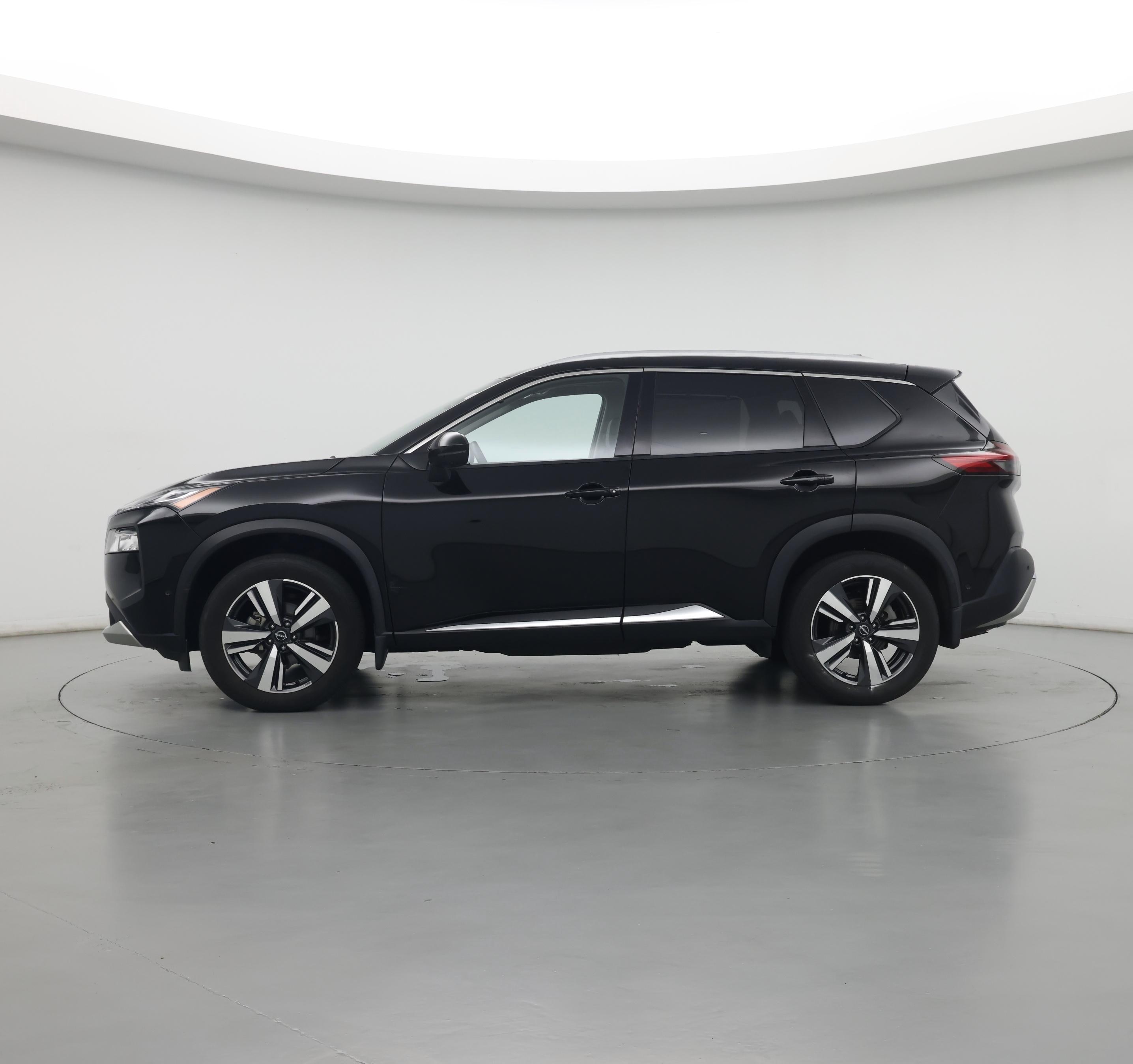 Thumbnail: 2022 Nissan Rogue - 3