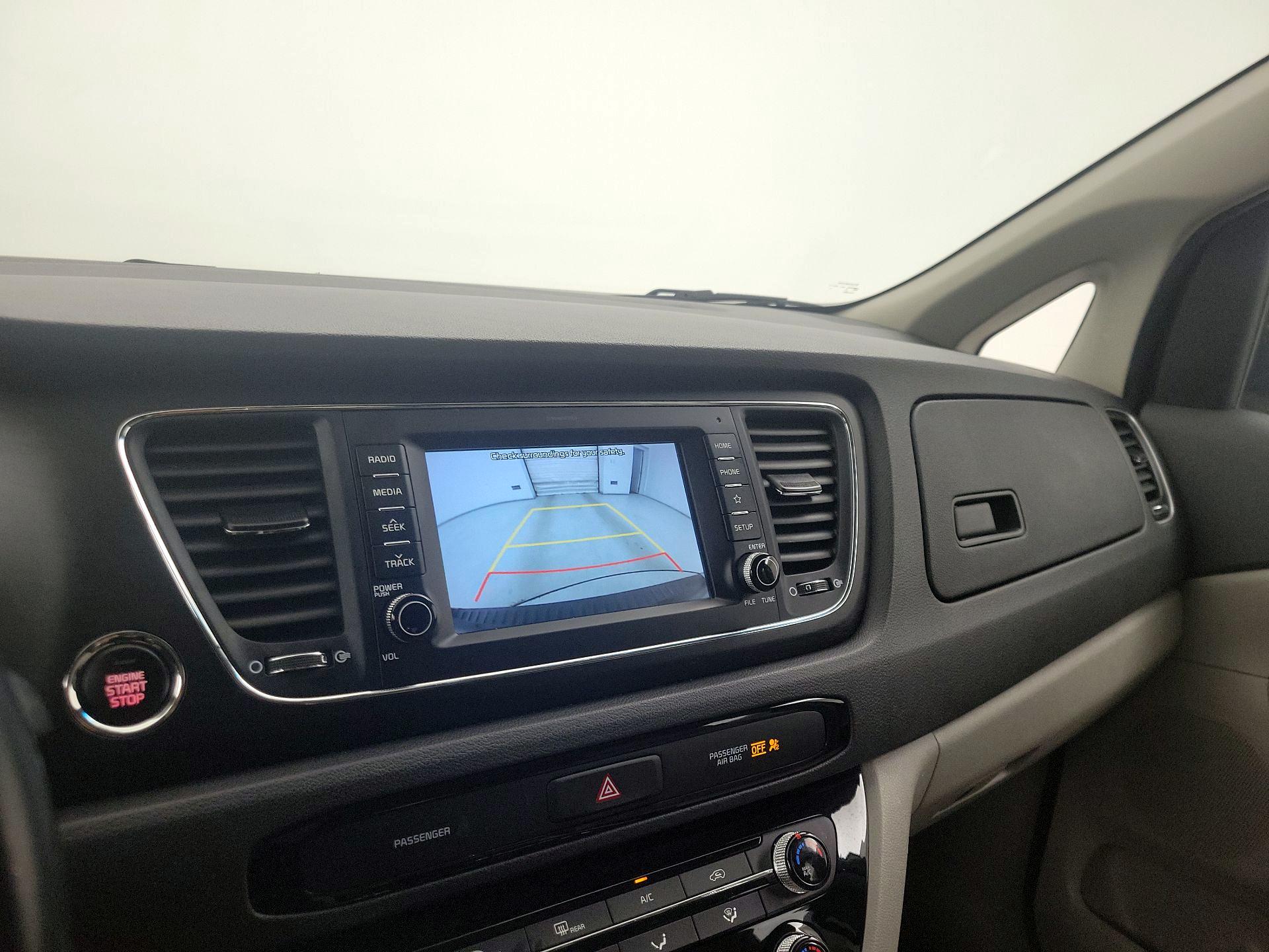 Thumbnail: 2020 Kia Sedona - 14
