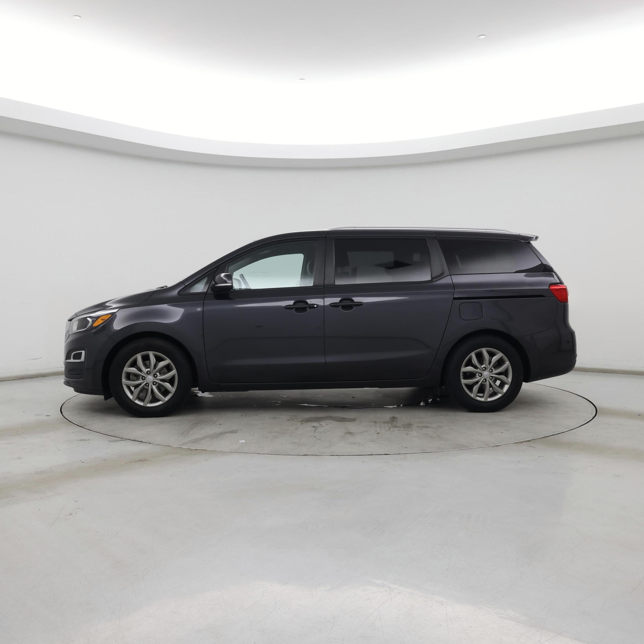 Thumbnail: 2020 Kia Sedona - 3