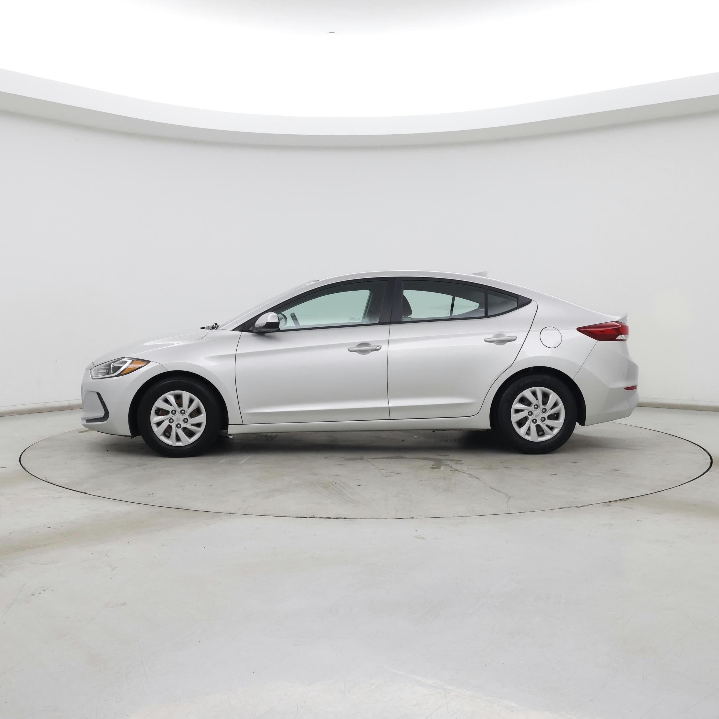 Thumbnail: 2018 Hyundai Elantra - 3