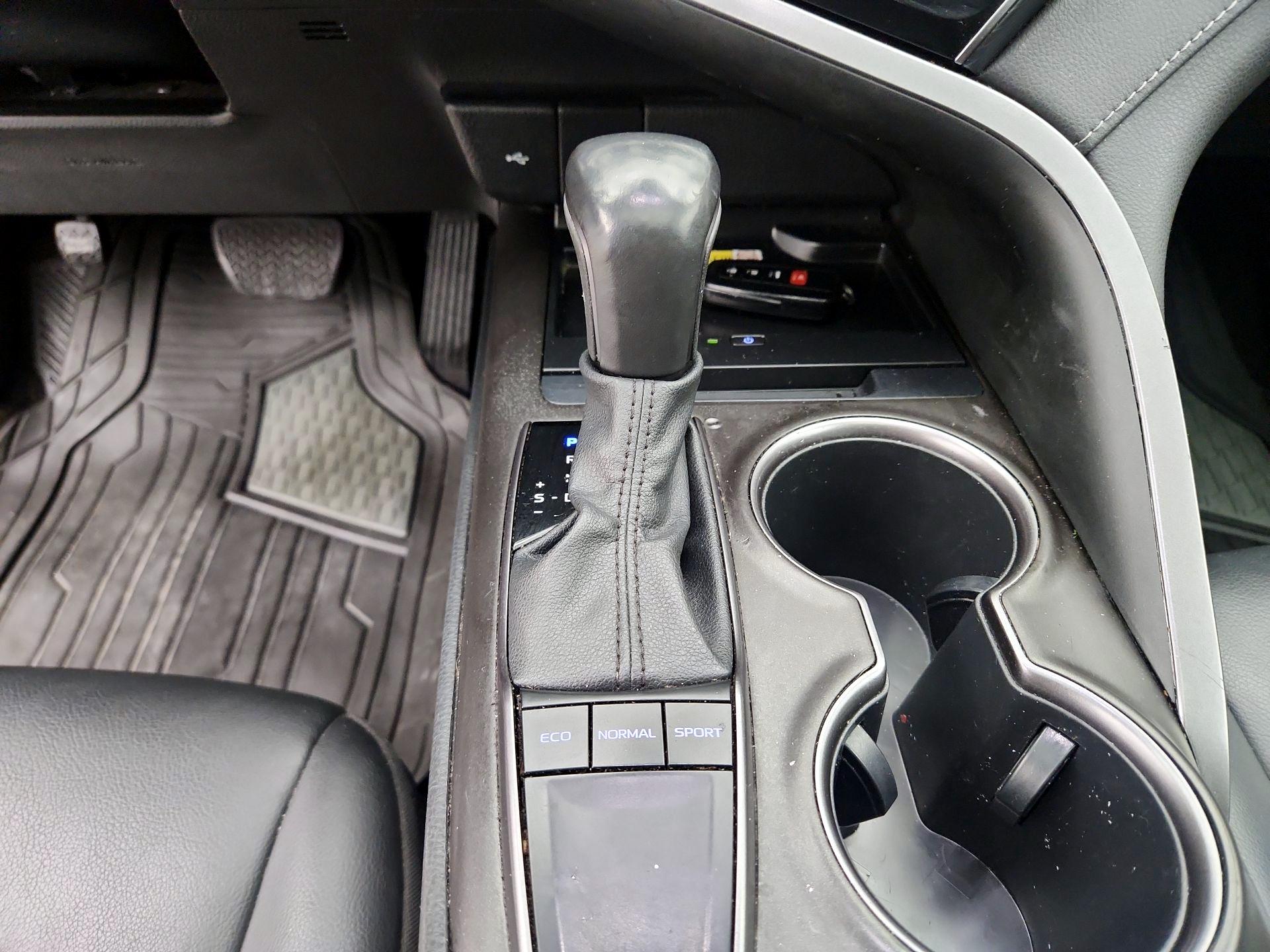 Thumbnail: 2023 Toyota Camry - 17