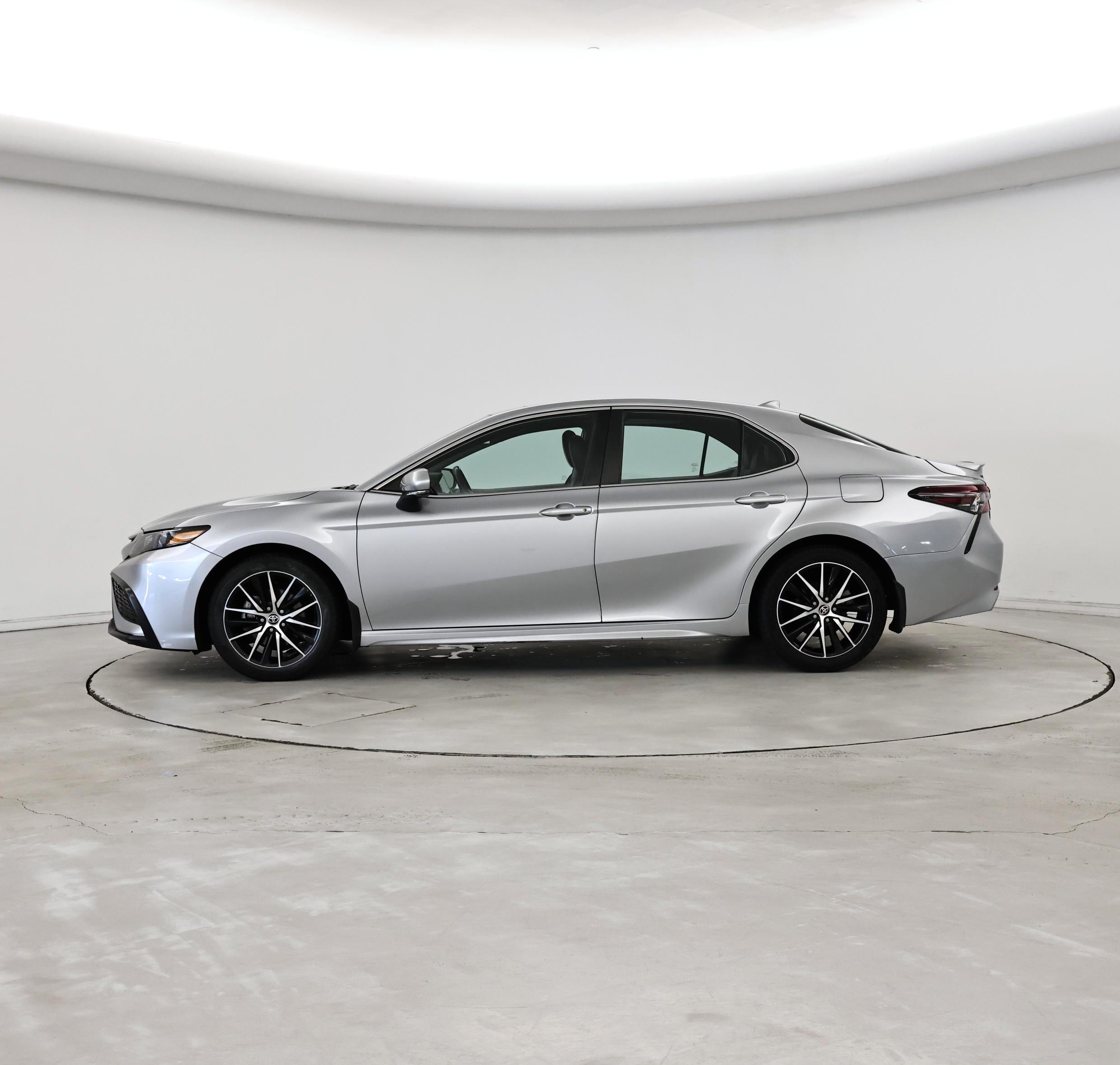 Thumbnail: 2023 Toyota Camry - 3
