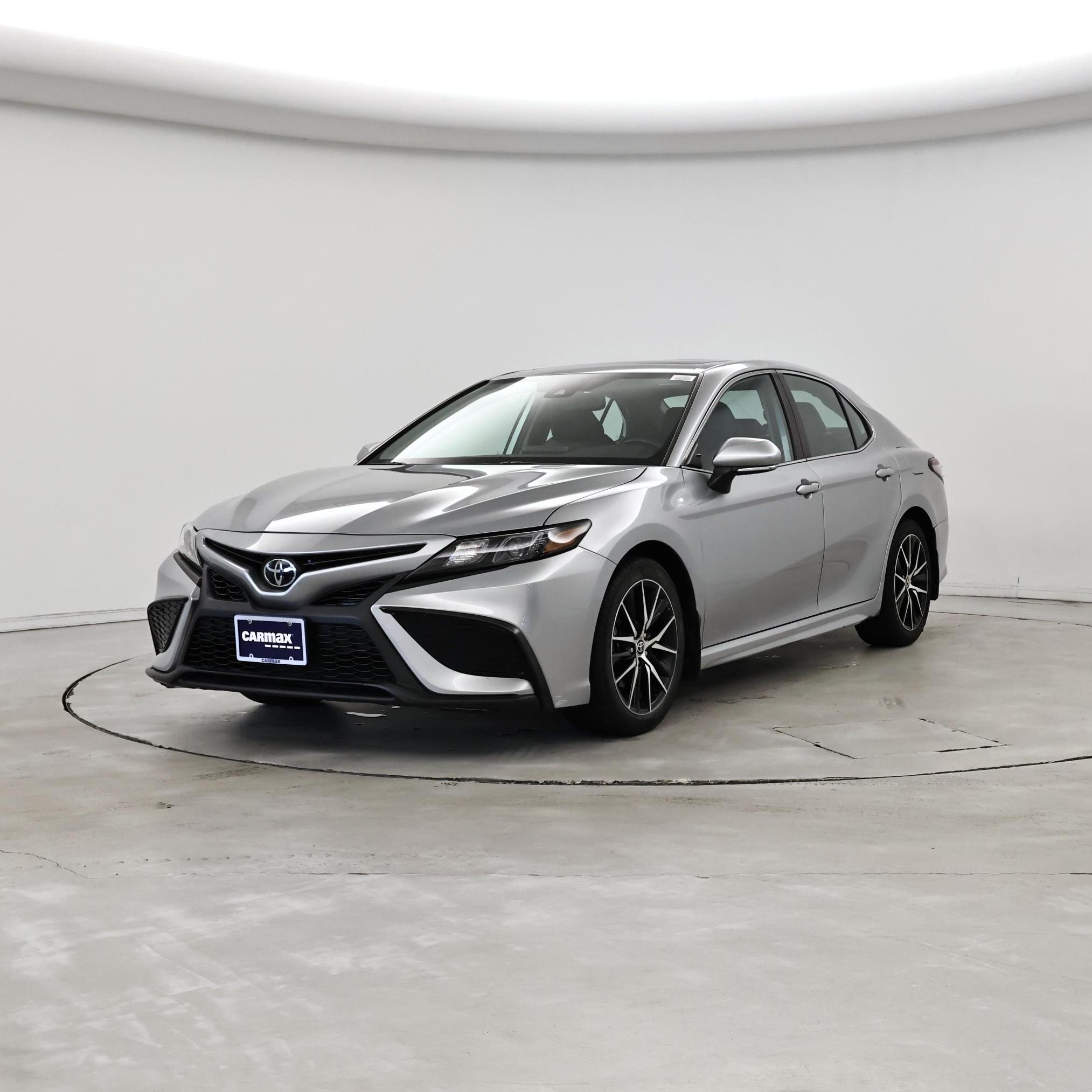 Thumbnail: 2023 Toyota Camry - 4