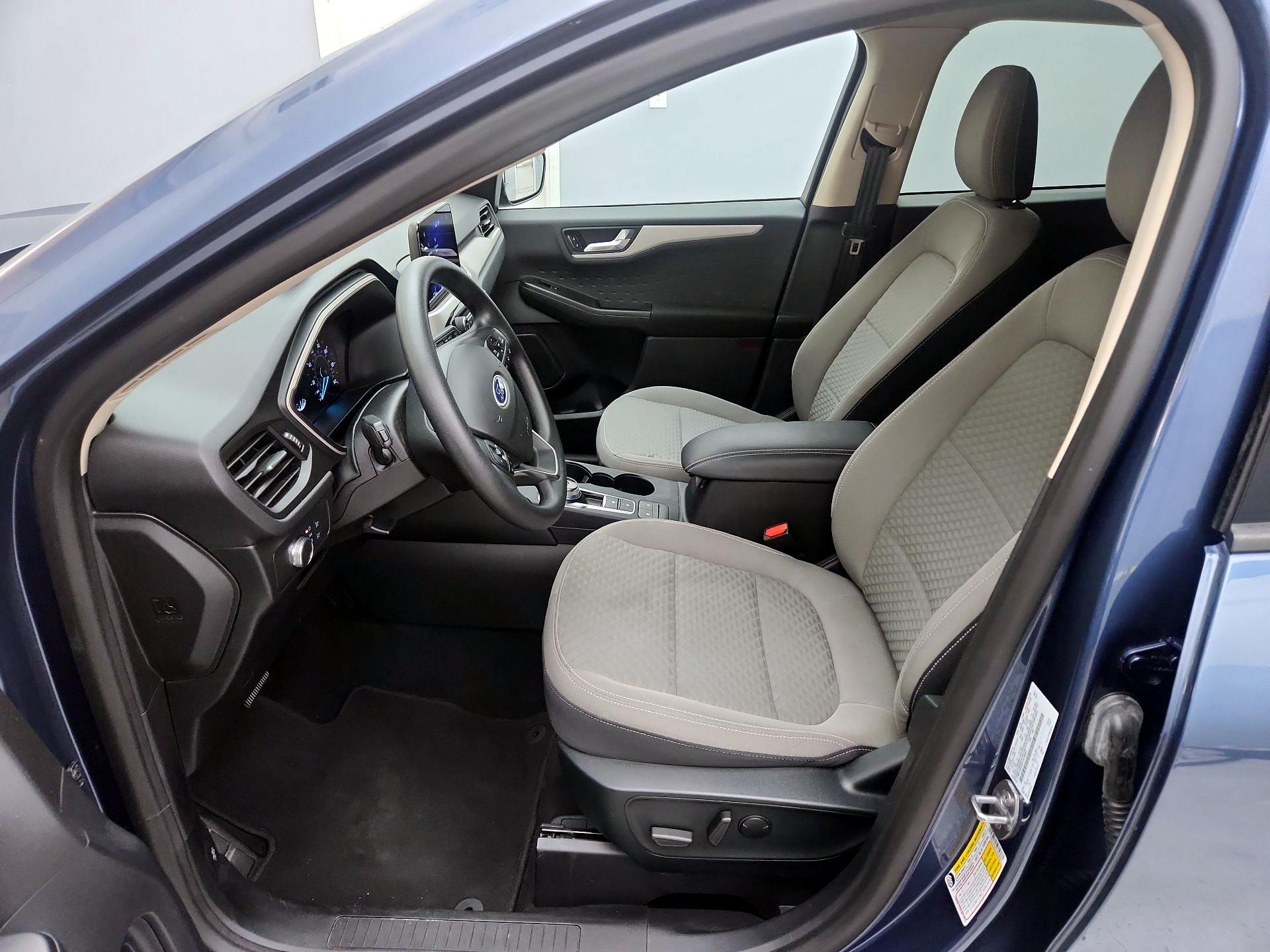 Thumbnail: 2020 Ford Escape - 11