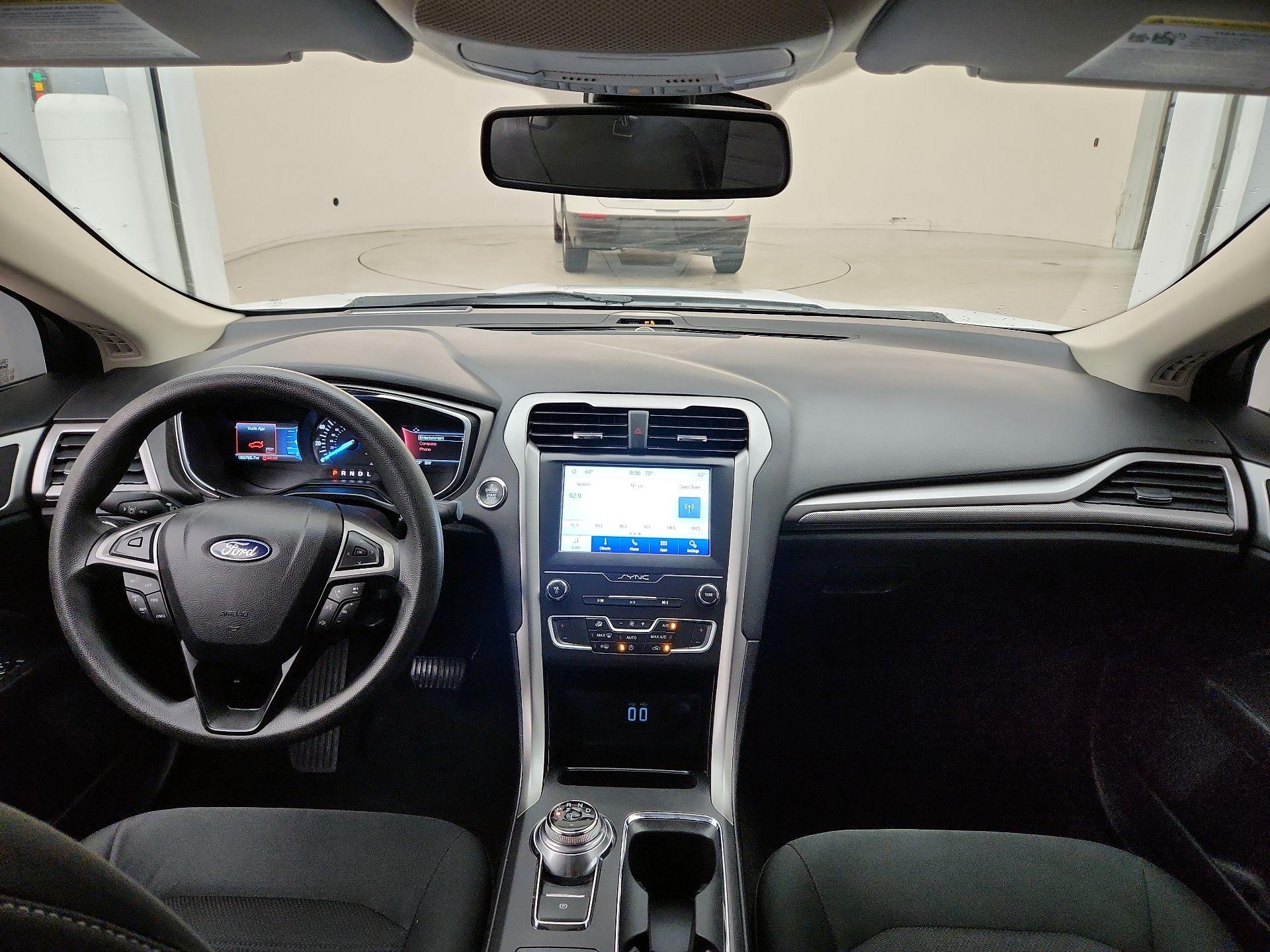 Thumbnail: 2020 Ford Fusion - 9