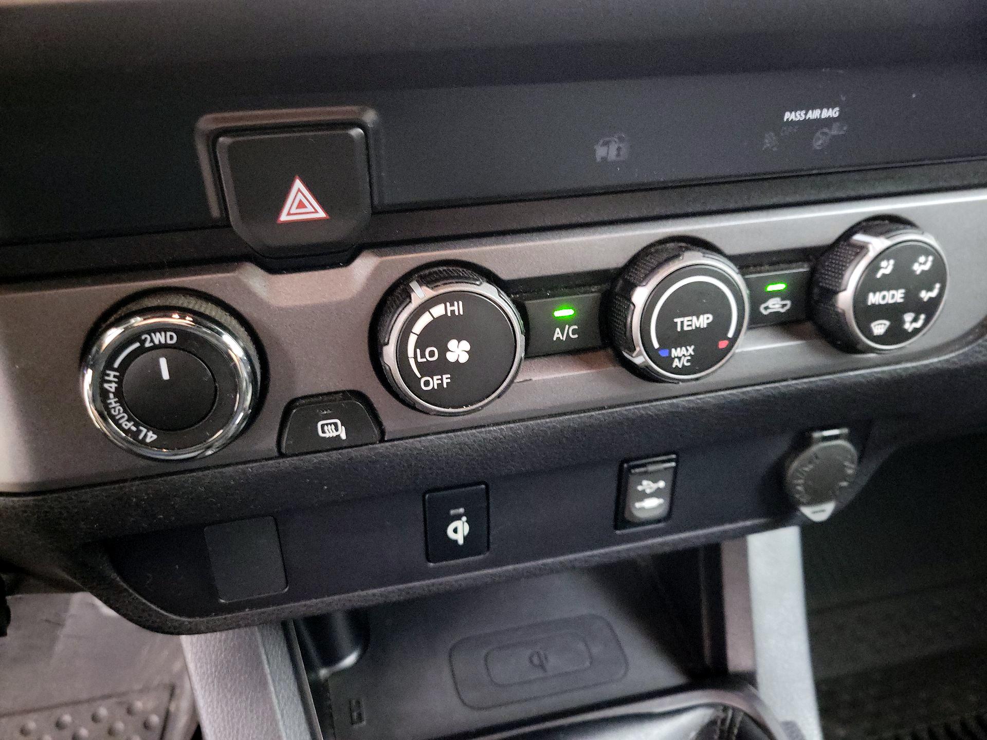 Thumbnail: 2019 Toyota Tacoma - 16