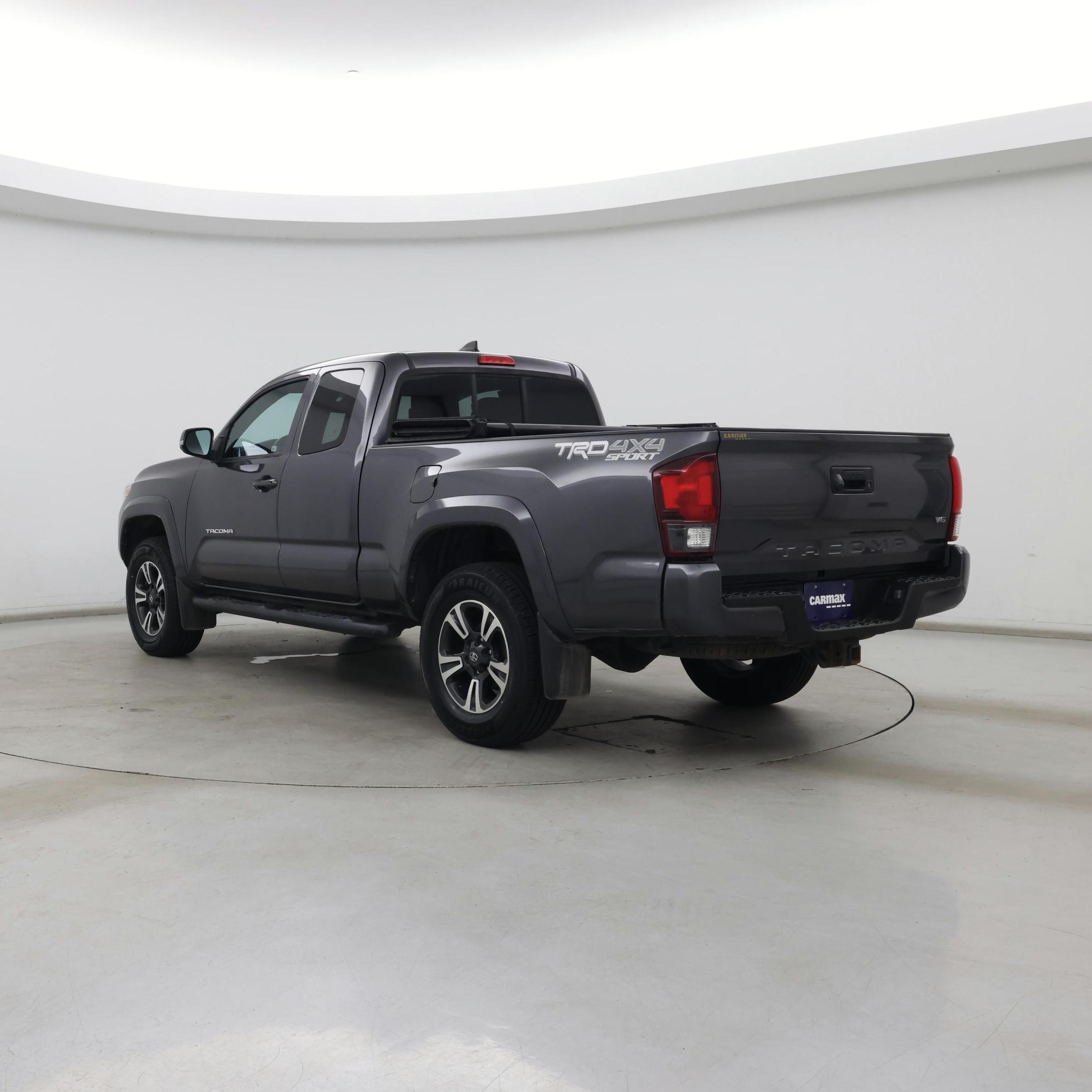 Thumbnail: 2019 Toyota Tacoma - 2