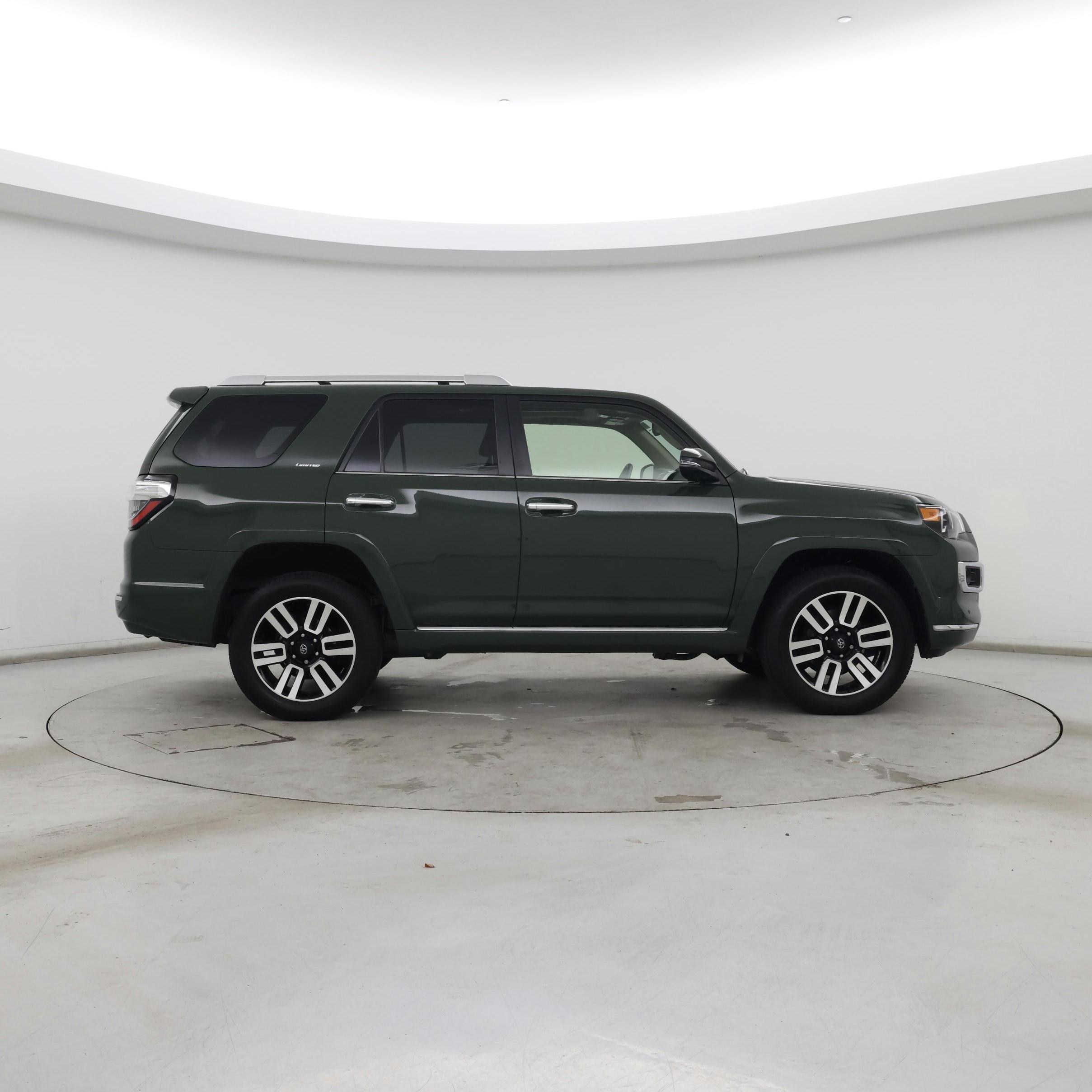 Thumbnail: 2022 Toyota 4Runner - 7