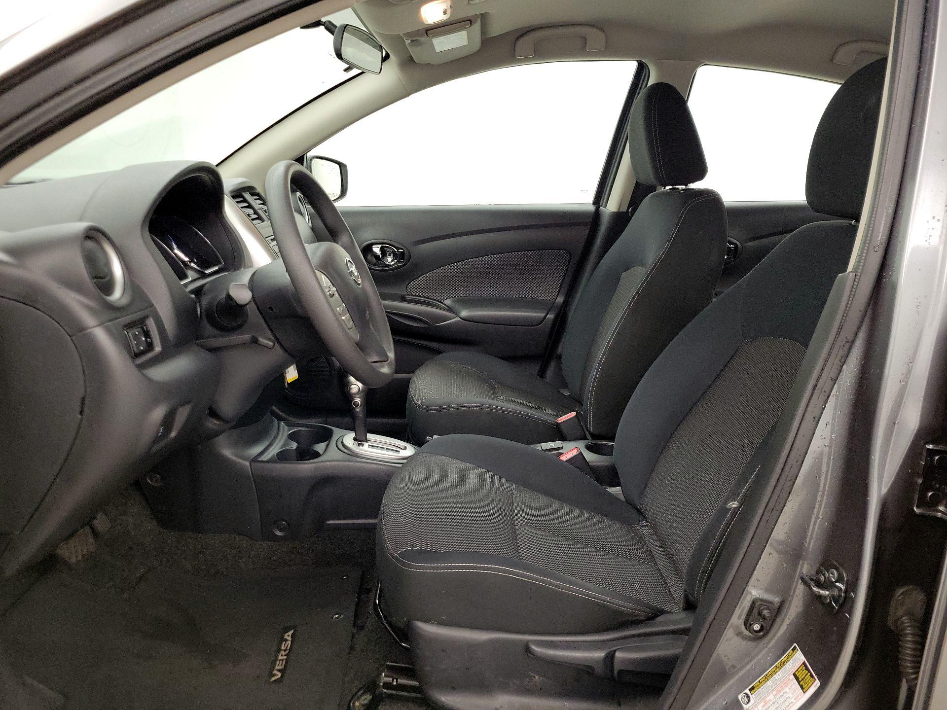 Thumbnail: 2016 Nissan Versa - 11
