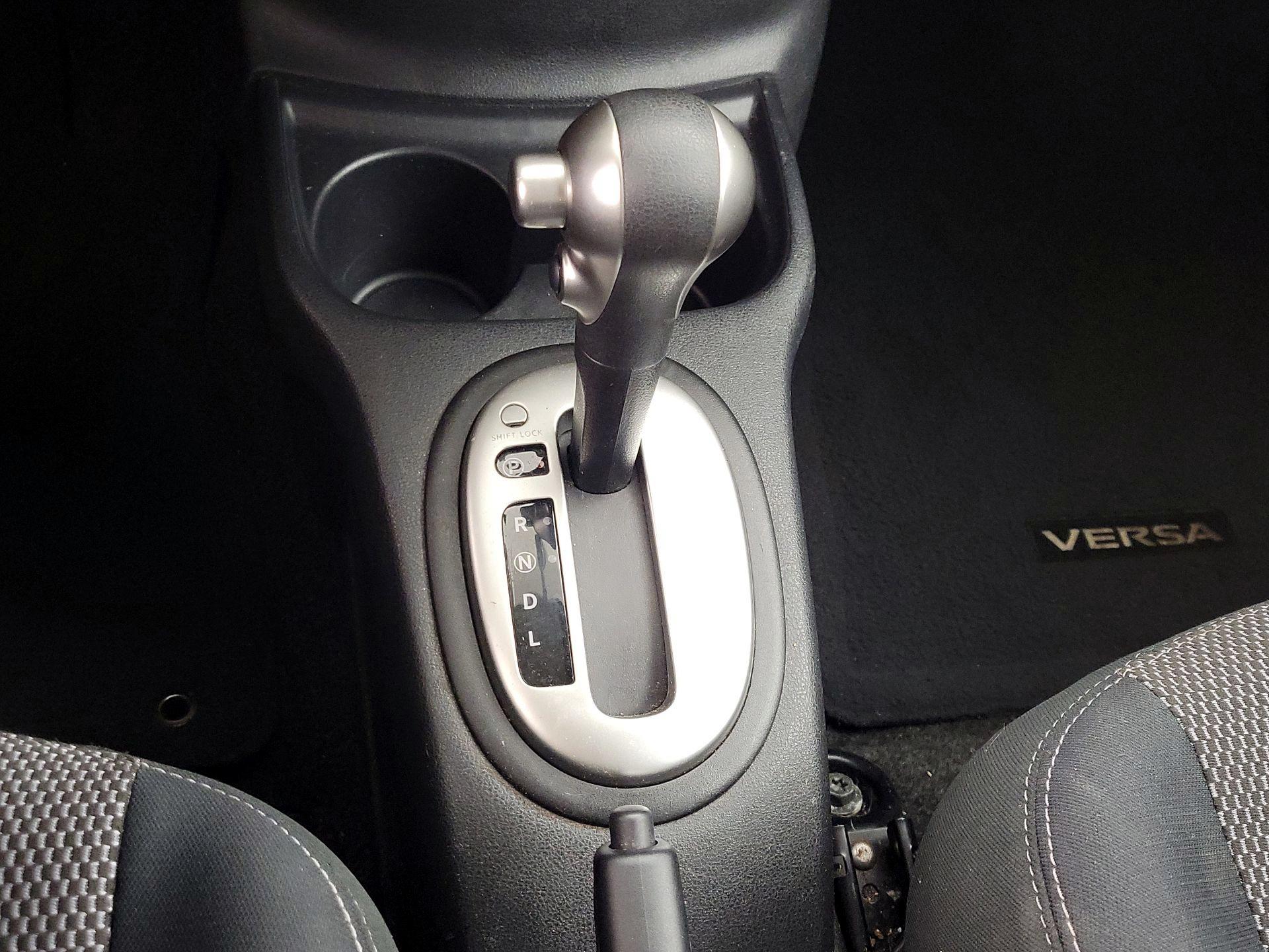 Thumbnail: 2016 Nissan Versa - 16