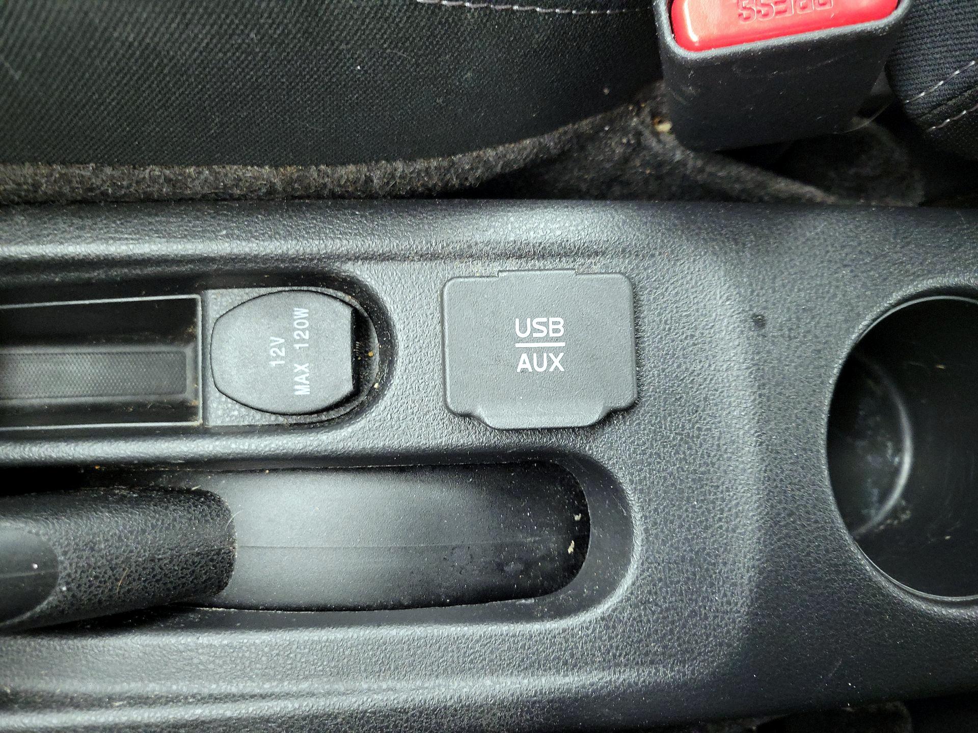 Thumbnail: 2016 Nissan Versa - 17