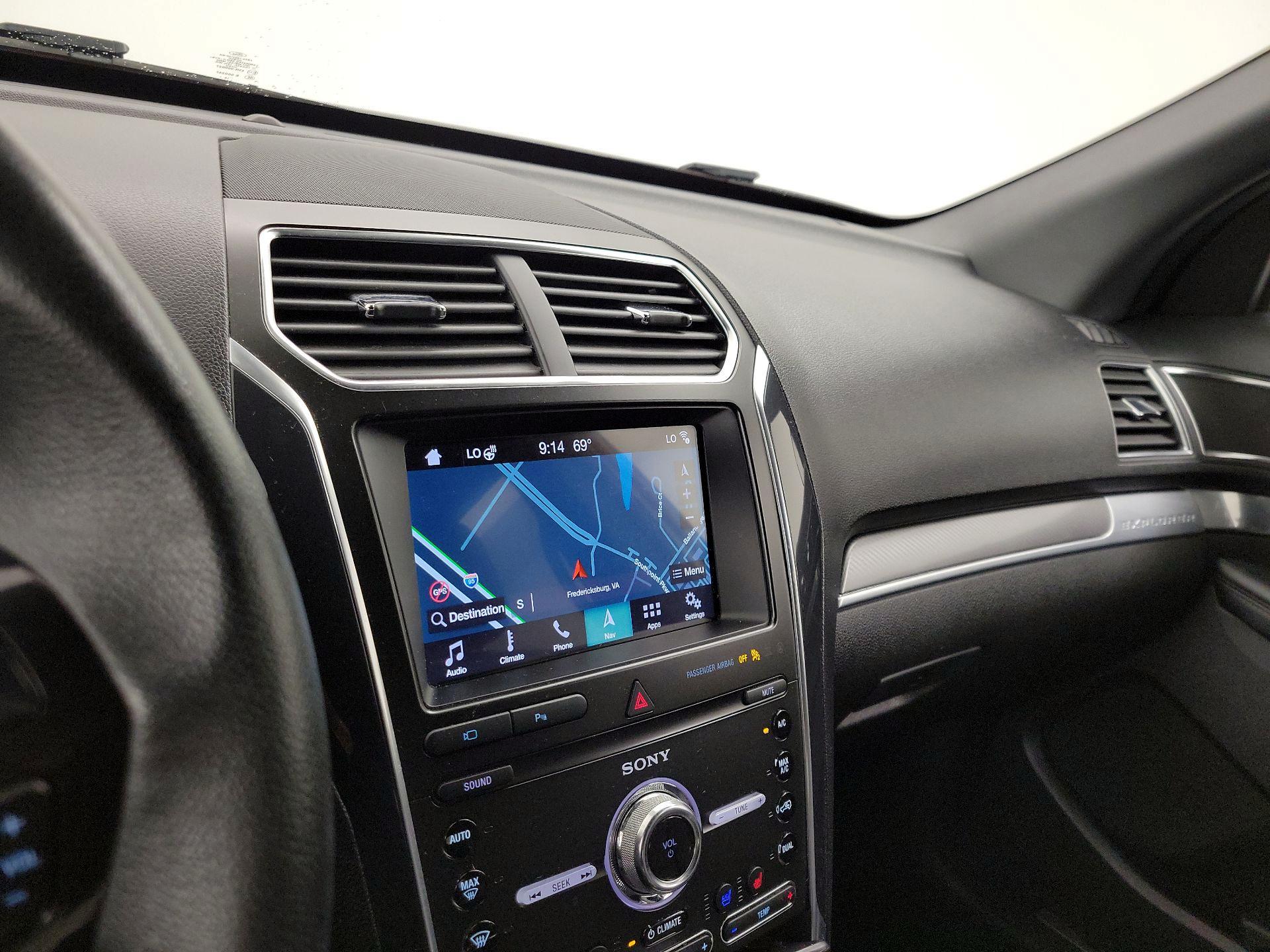 Thumbnail: 2019 Ford Explorer - 14