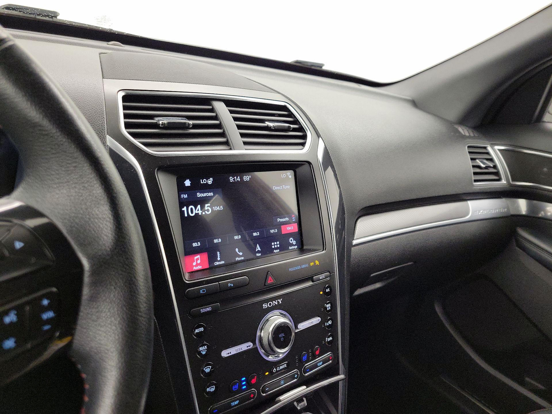 Thumbnail: 2019 Ford Explorer - 16