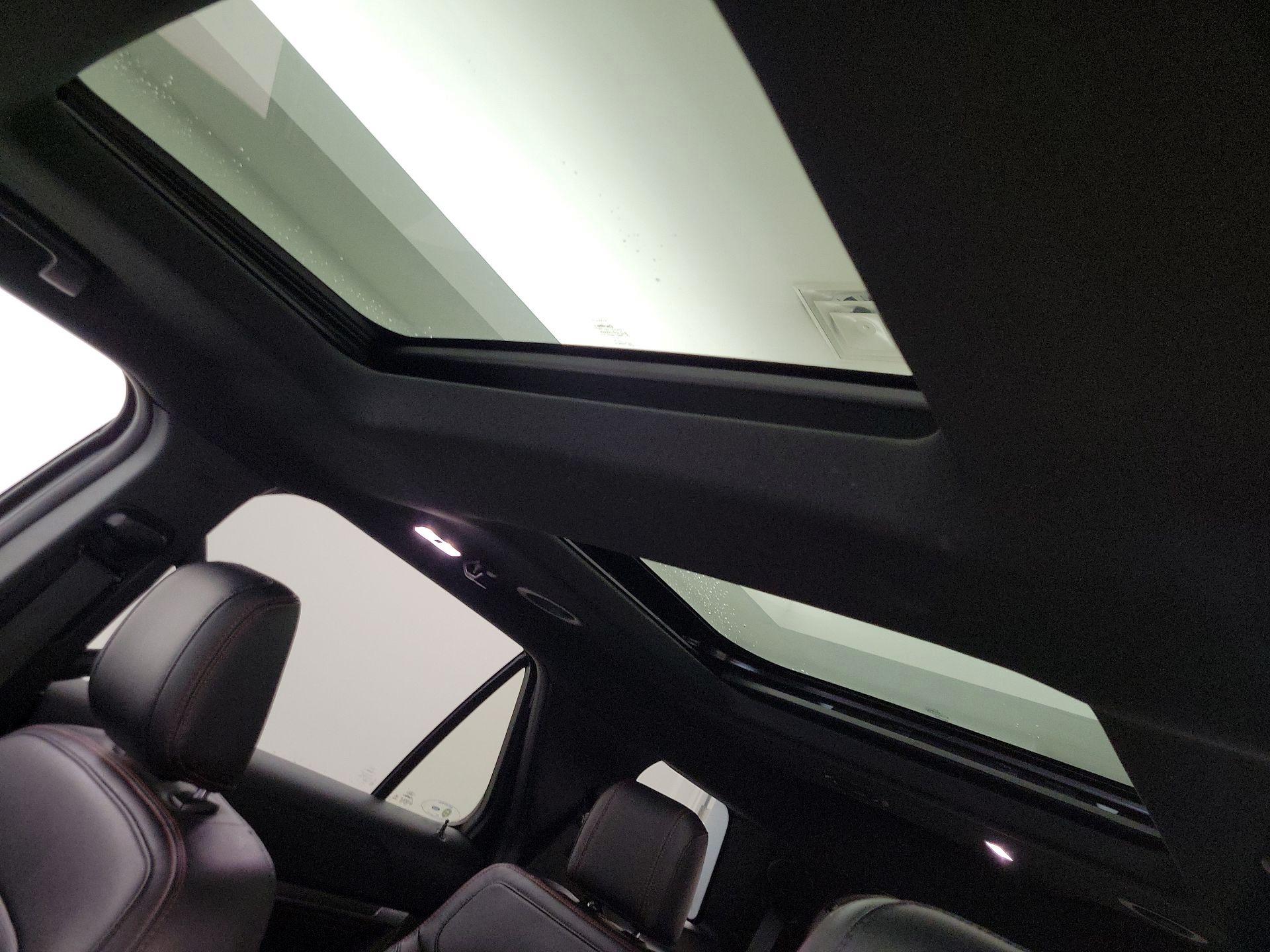 Thumbnail: 2019 Ford Explorer - 20