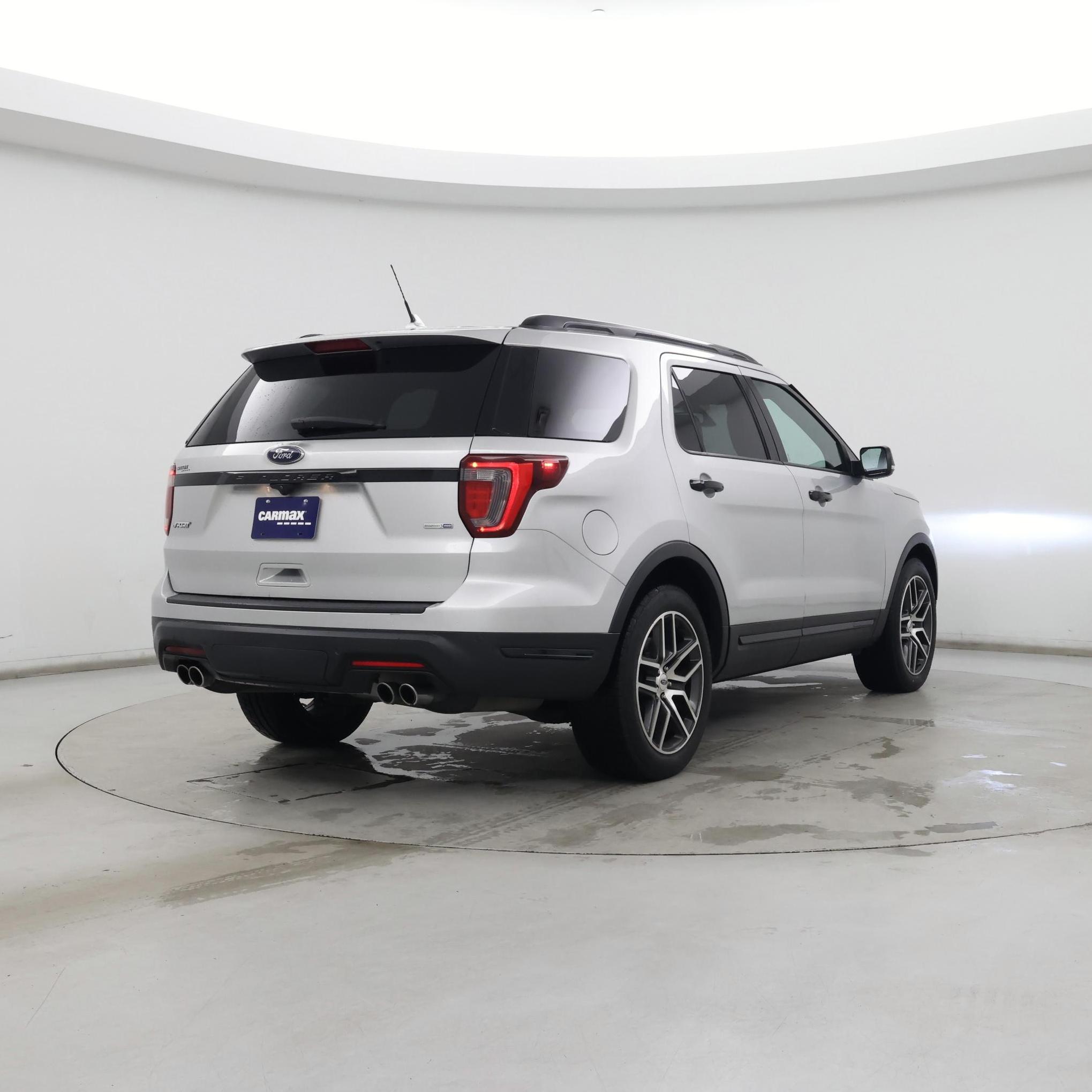 Thumbnail: 2019 Ford Explorer - 8