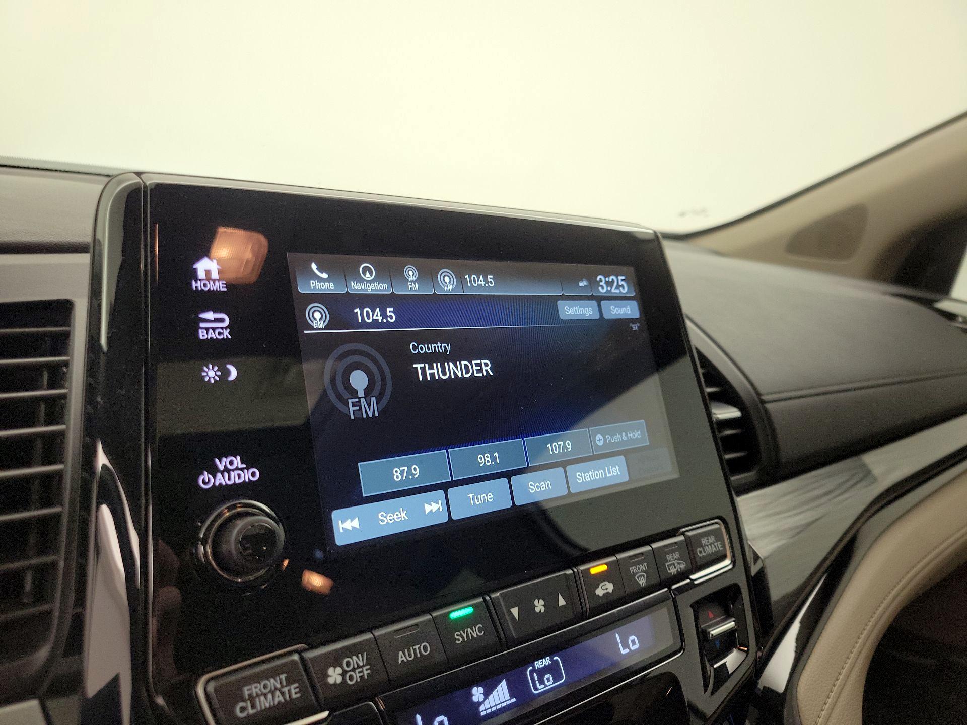 Thumbnail: 2023 Honda Odyssey - 15