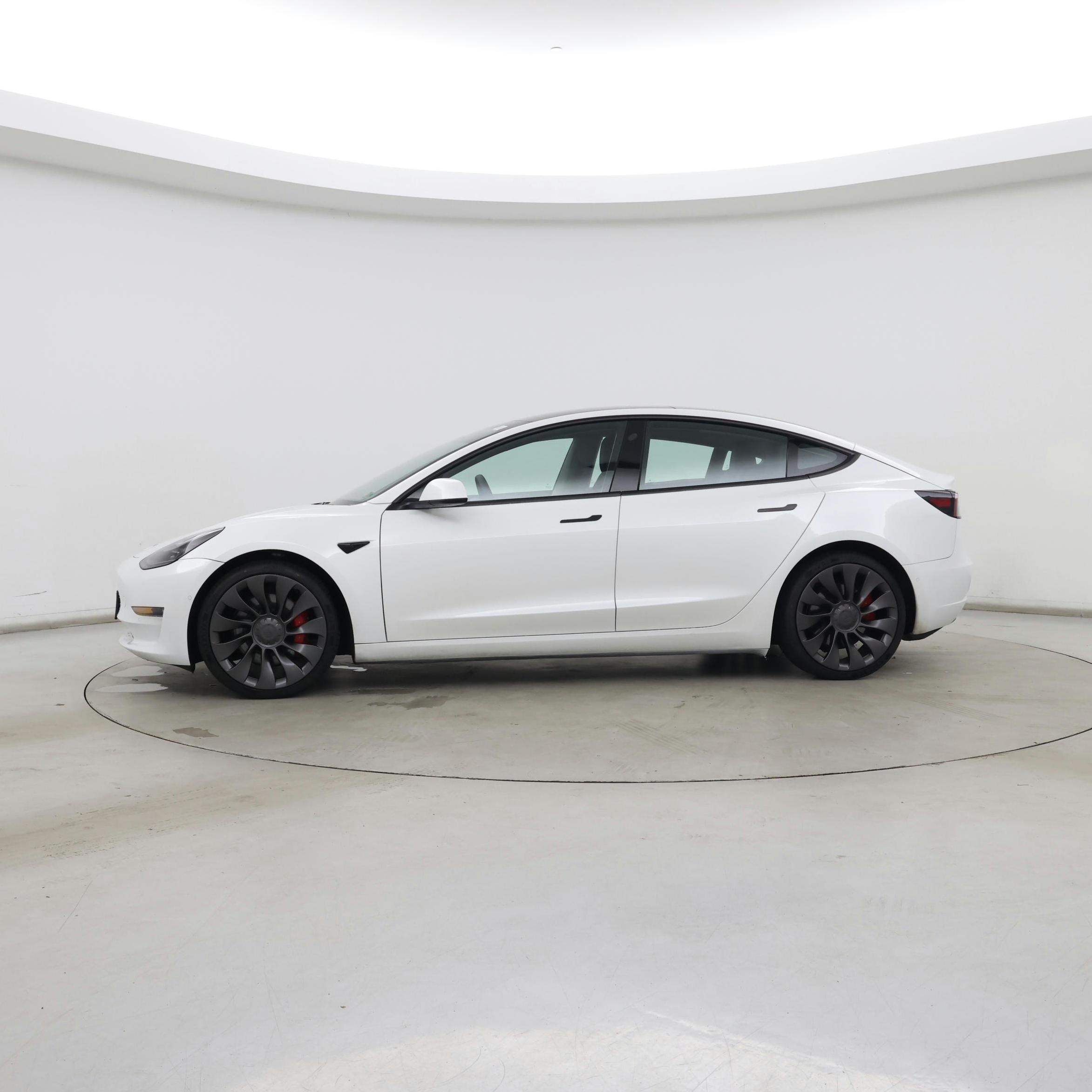 Thumbnail: 2022 Tesla Model 3 - 3