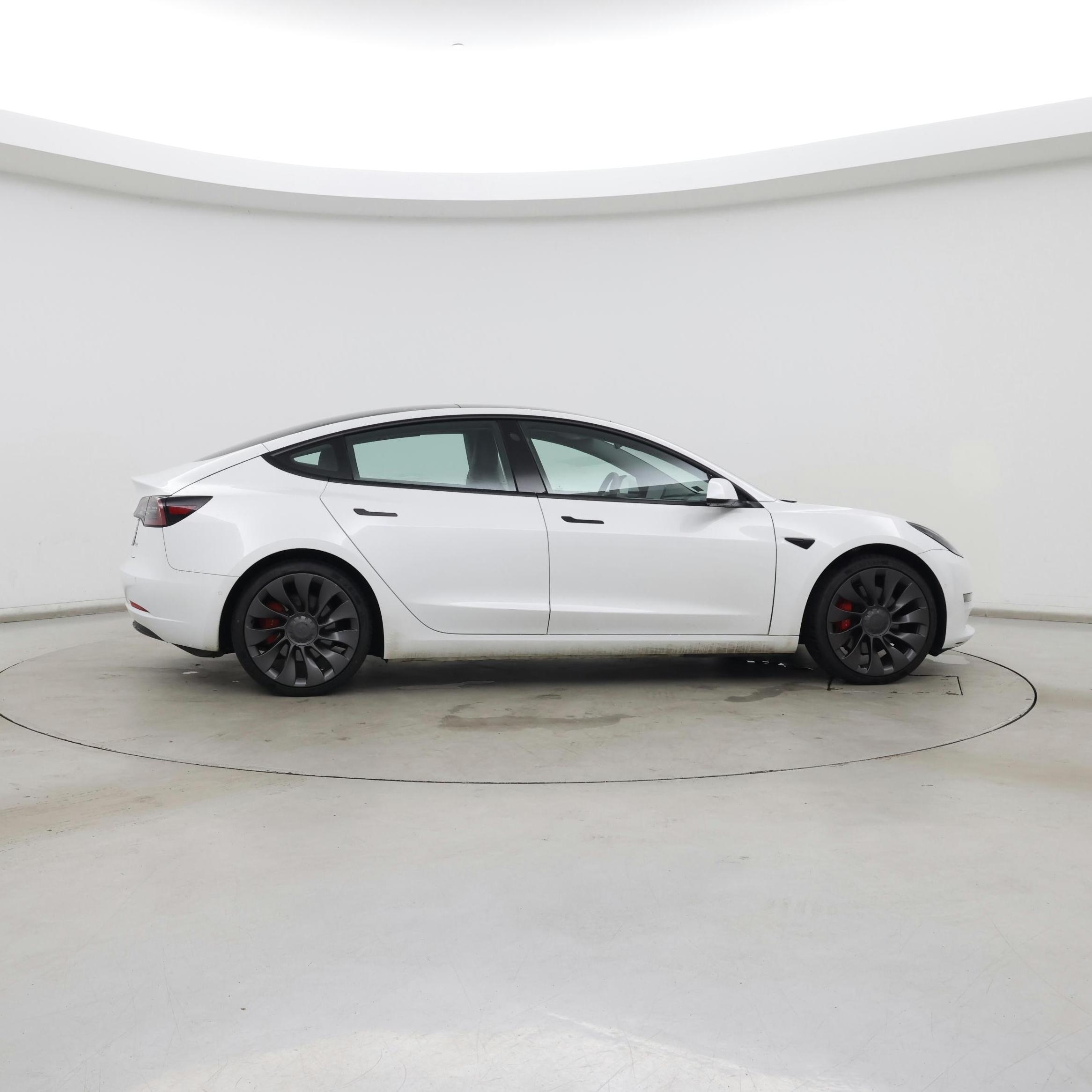 Thumbnail: 2022 Tesla Model 3 - 7