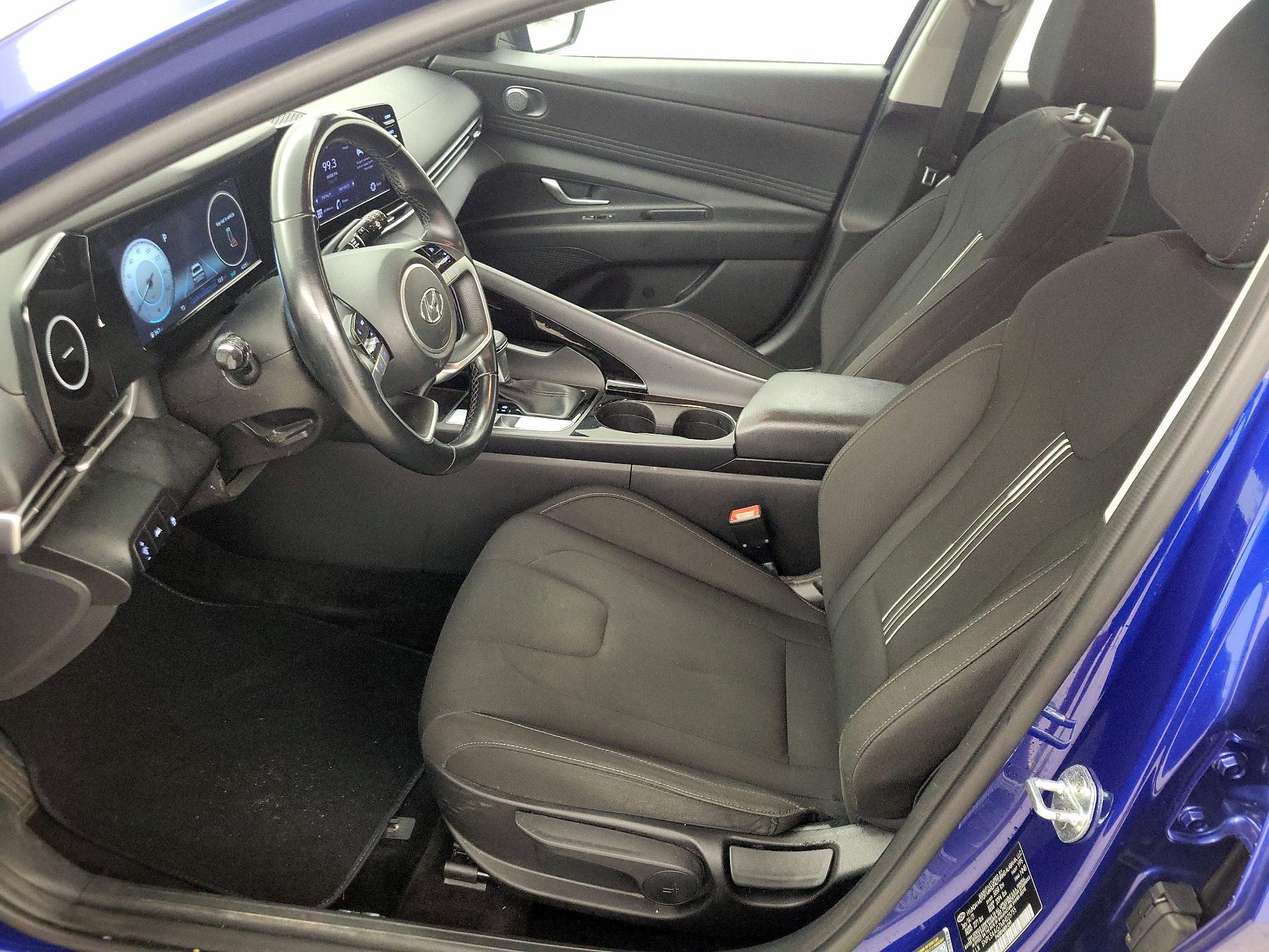 Thumbnail: 2021 Hyundai Elantra - 11