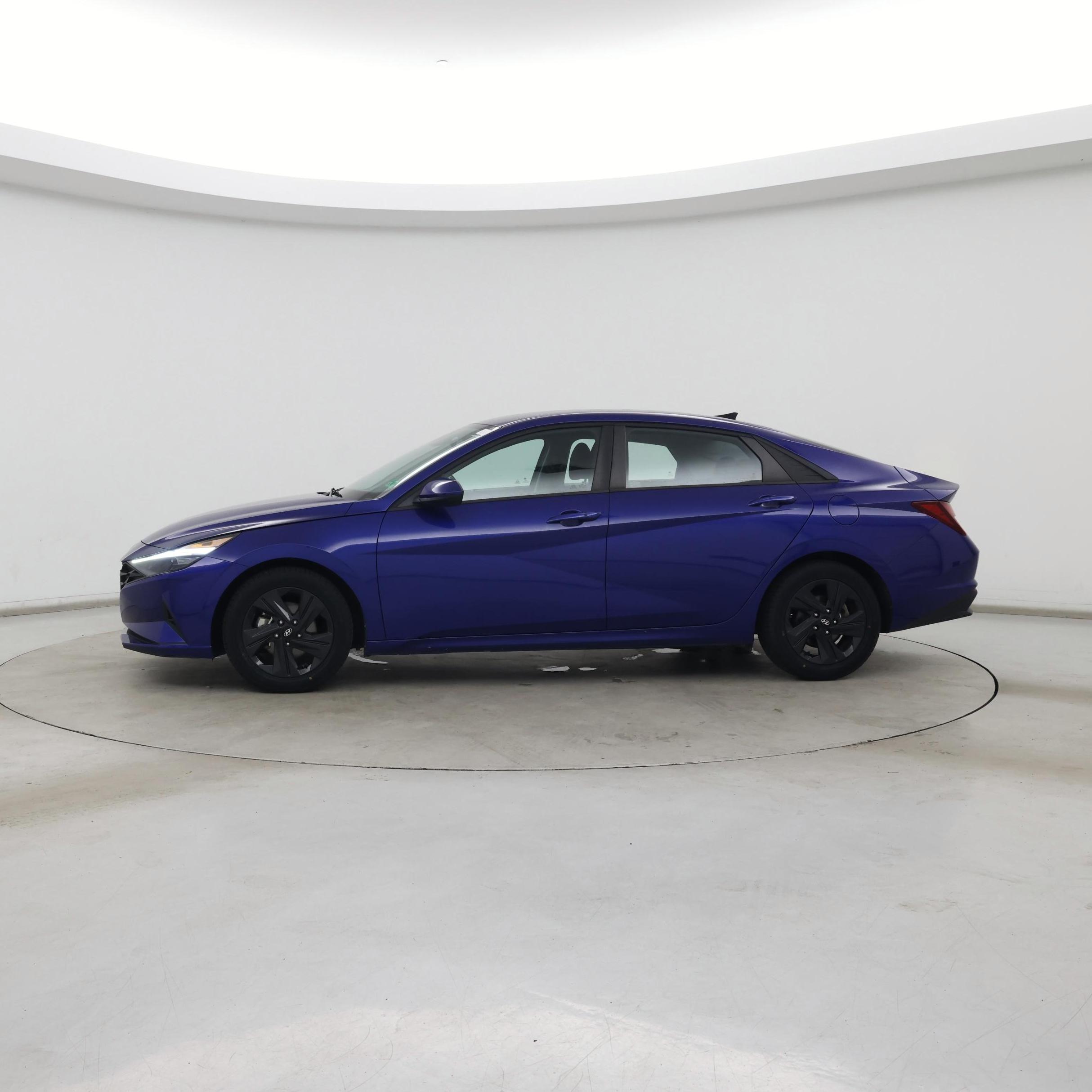 Thumbnail: 2021 Hyundai Elantra - 3