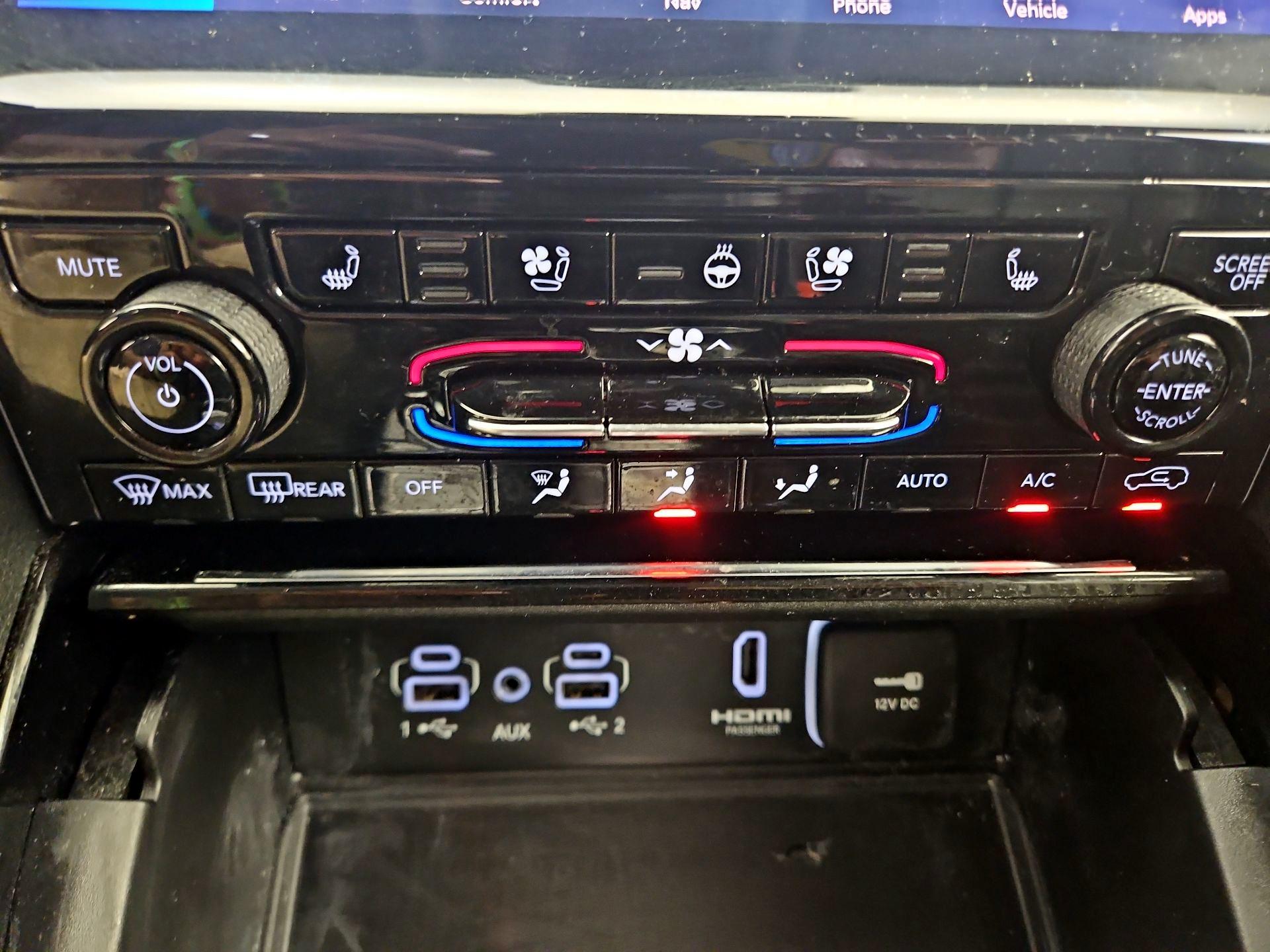 Thumbnail: 2023 Jeep Grand Cherokee - 17