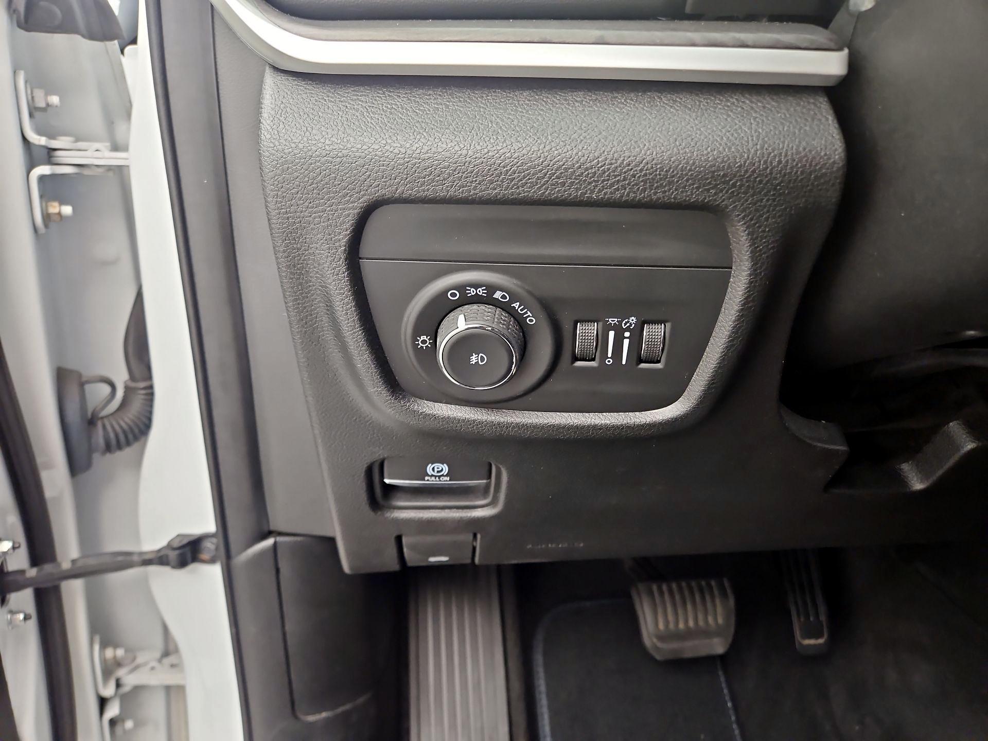 Thumbnail: 2022 Jeep Grand Cherokee L - 13