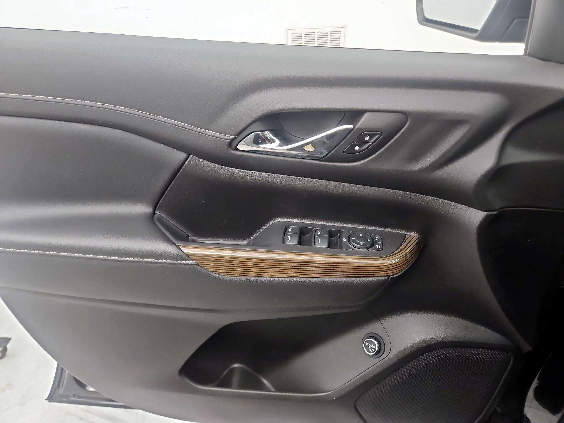 Thumbnail: 2022 GMC Acadia - 12