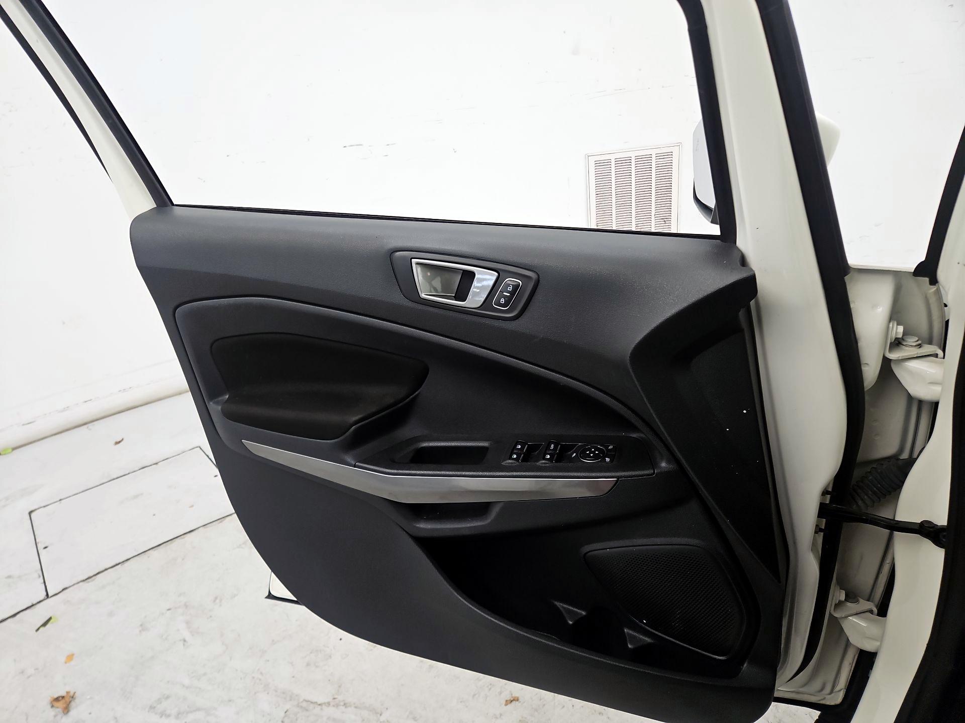 Thumbnail: 2021 Ford EcoSport - 12