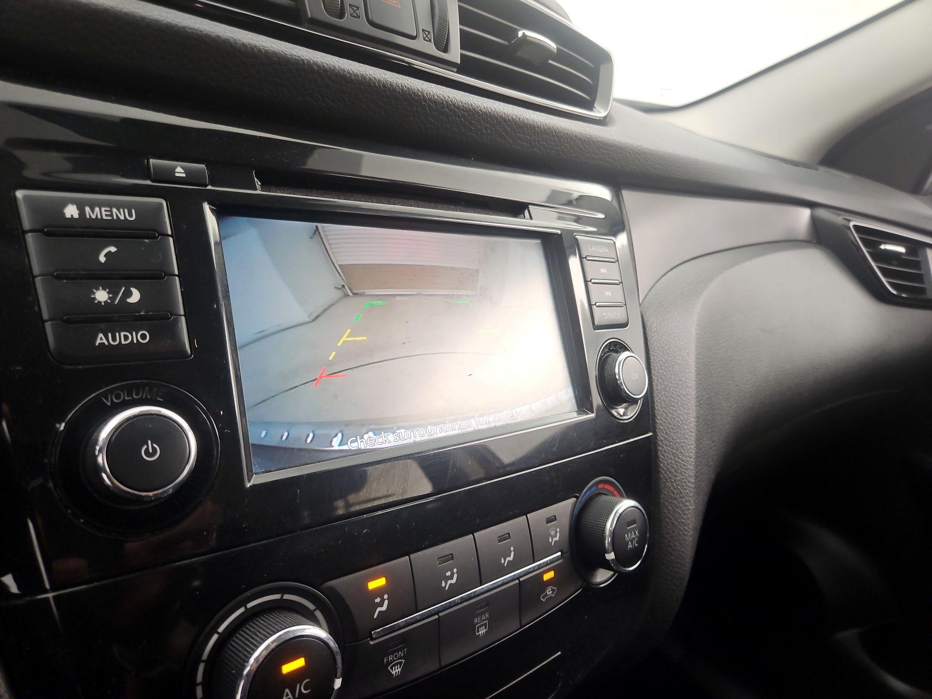 Thumbnail: 2020 Nissan Rogue Sport - 14