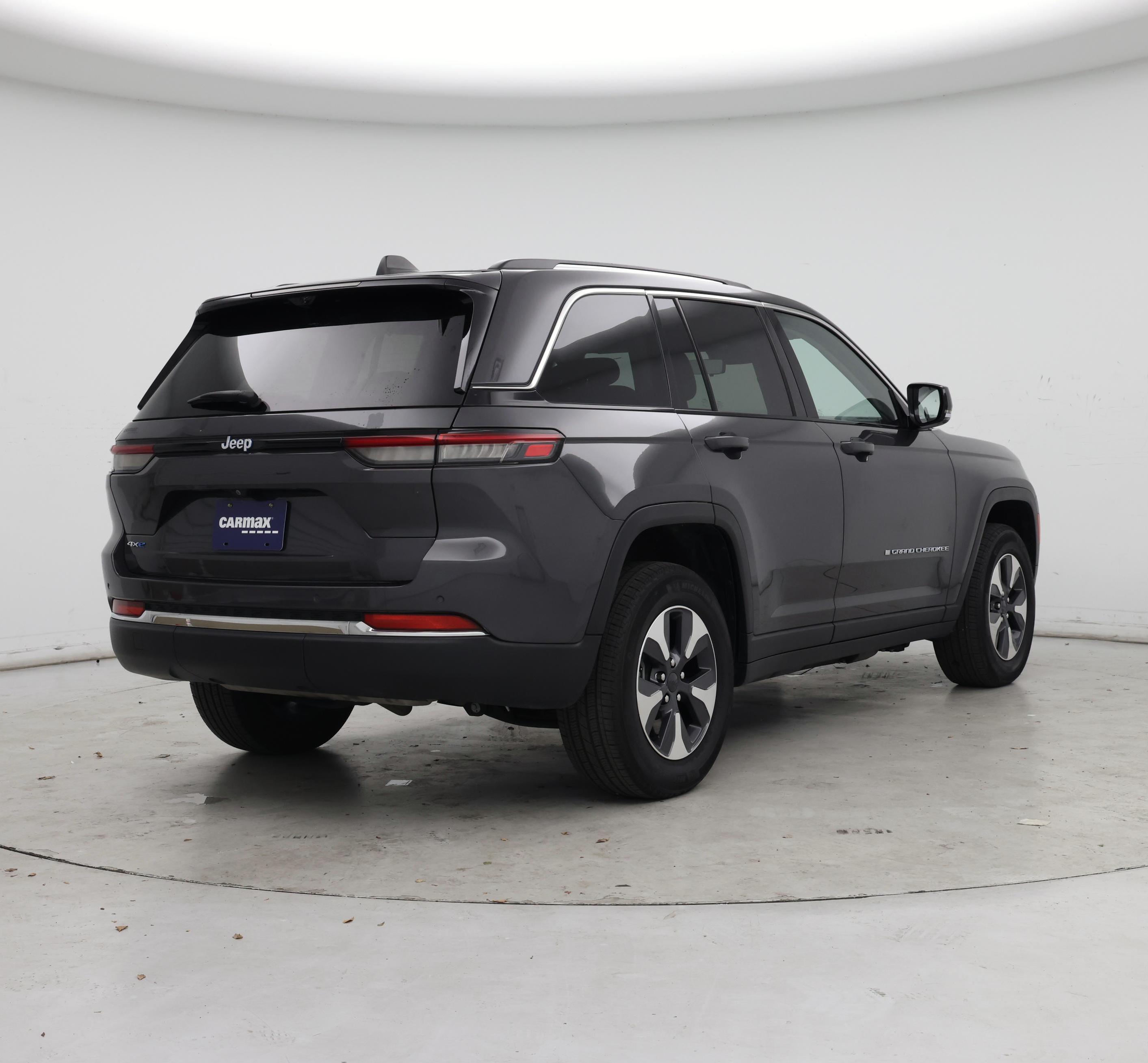 Thumbnail: 2023 Jeep Grand Cherokee - 8