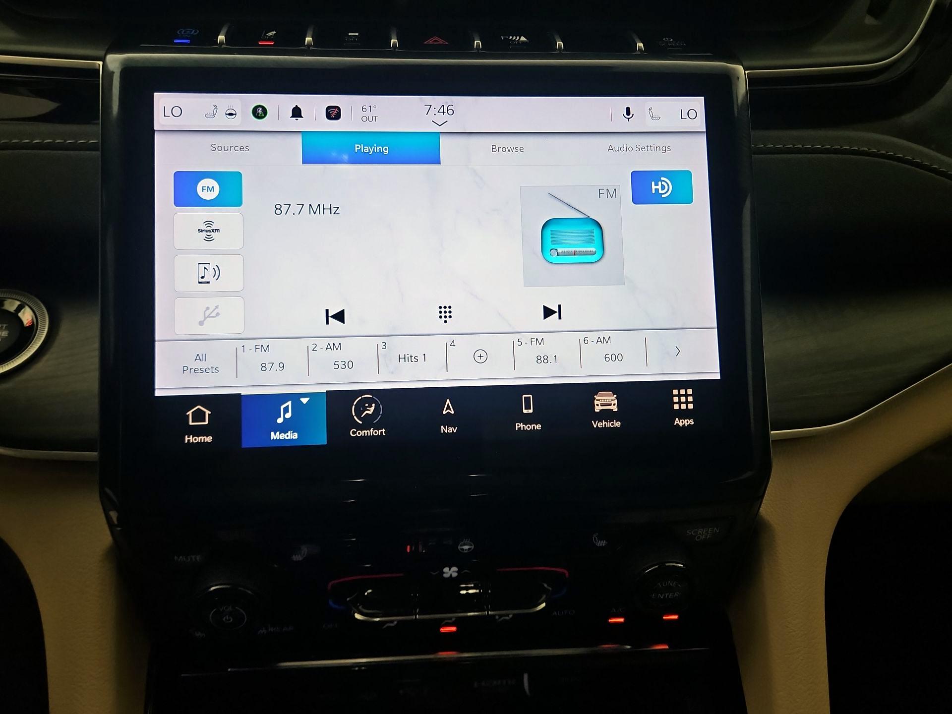 Thumbnail: 2023 Jeep Grand Cherokee - 15