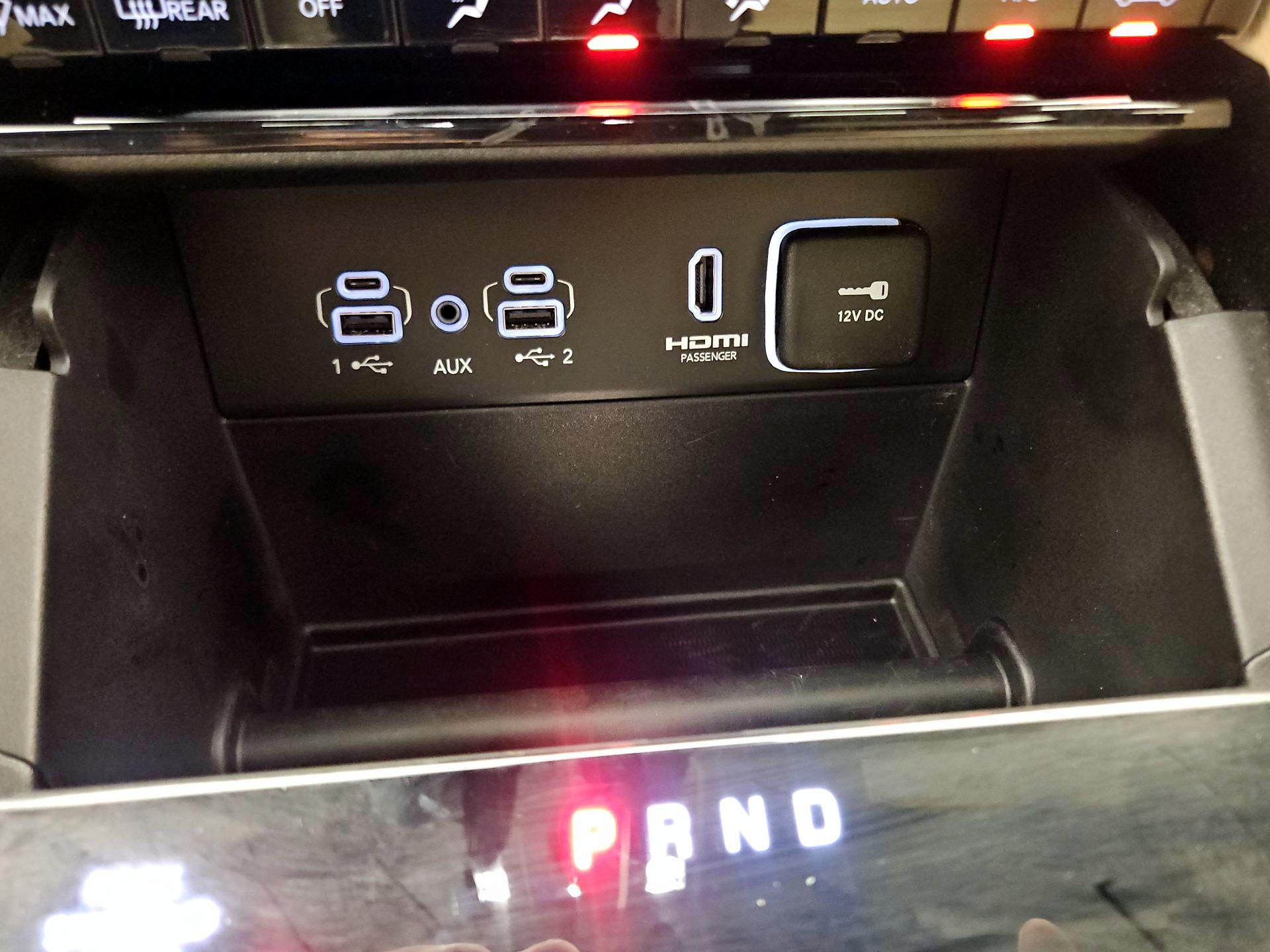 Thumbnail: 2023 Jeep Grand Cherokee - 18