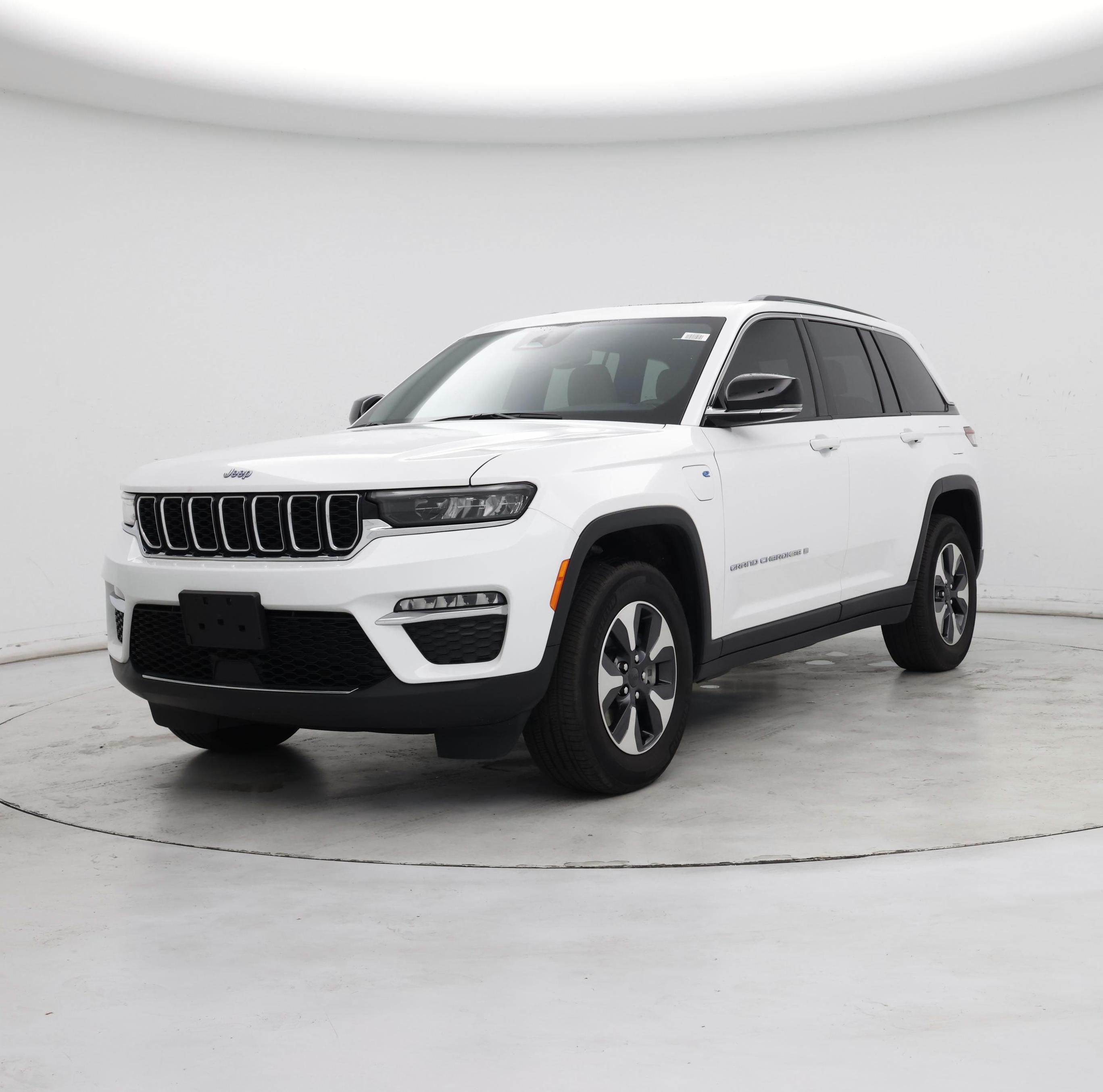 Thumbnail: 2023 Jeep Grand Cherokee - 4