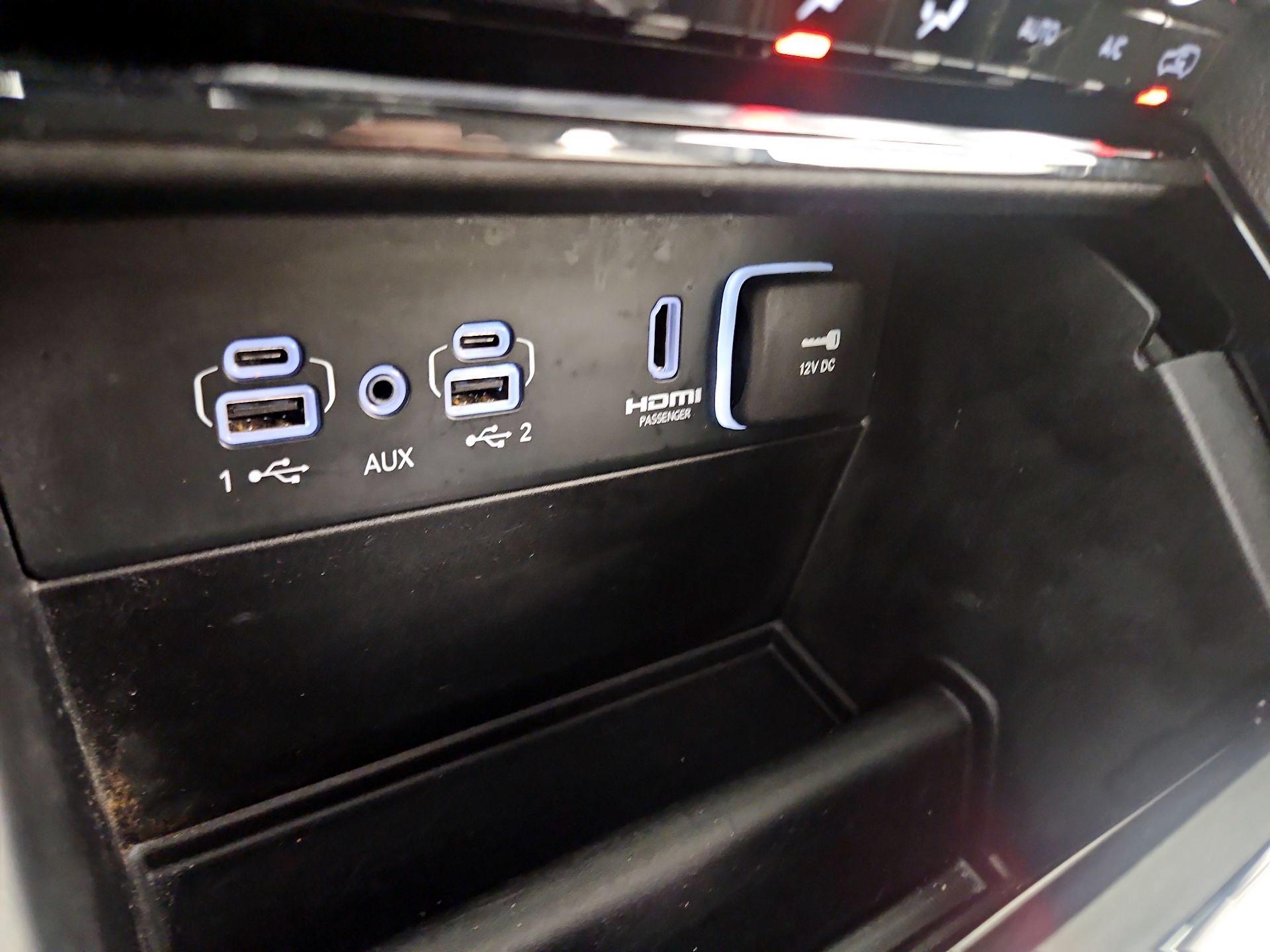 Thumbnail: 2023 Jeep Grand Cherokee - 18