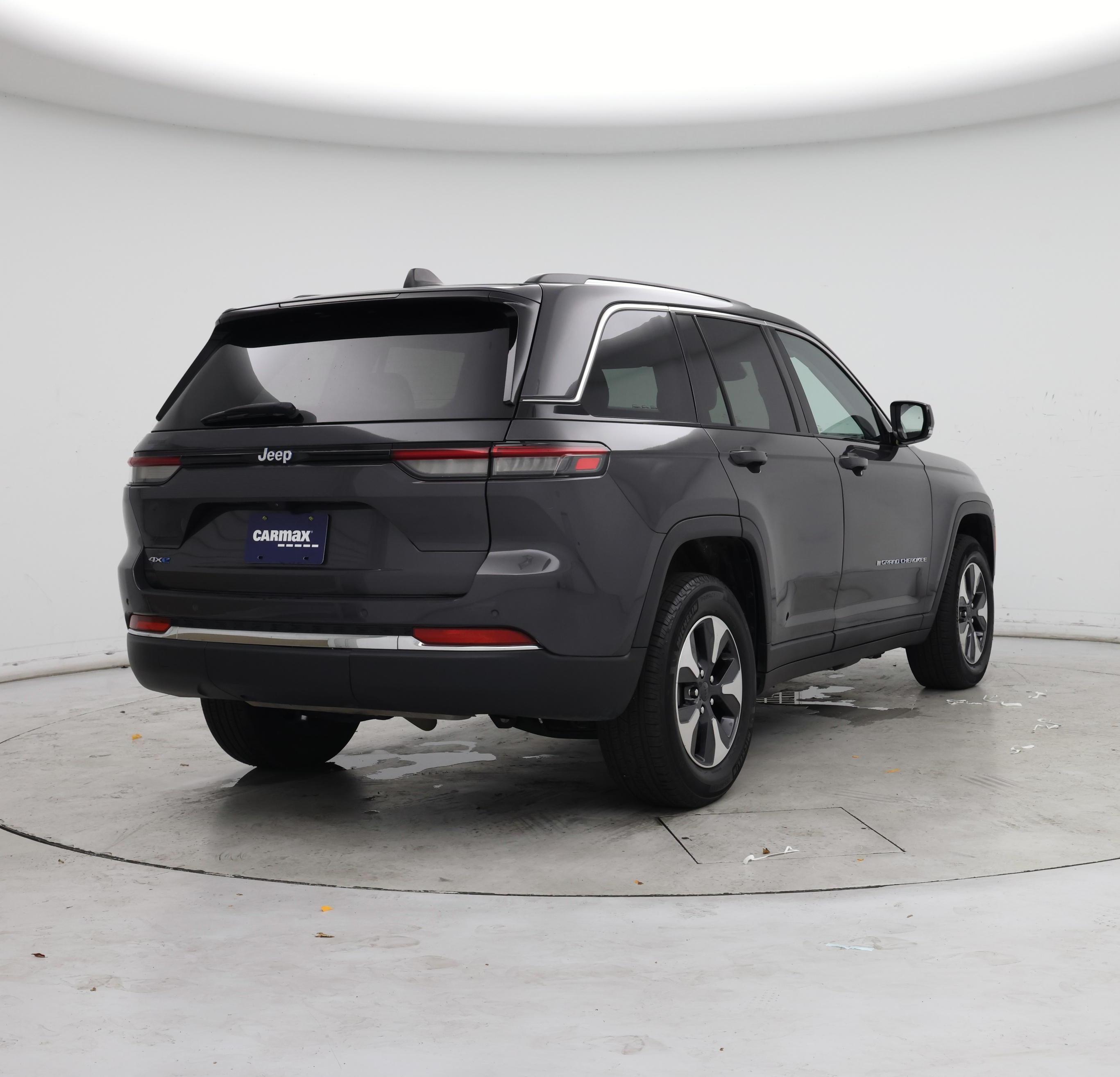 Thumbnail: 2023 Jeep Grand Cherokee - 8