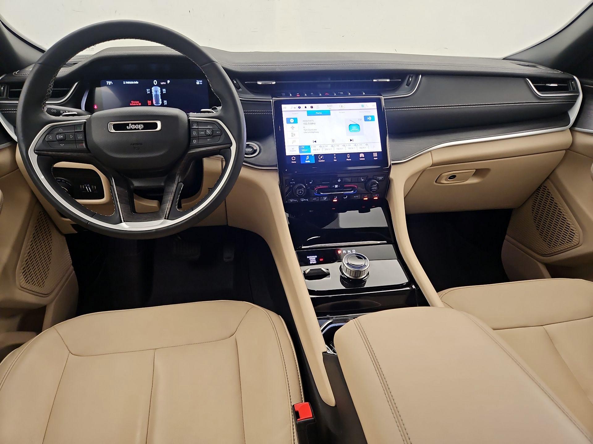 Thumbnail: 2023 Jeep Grand Cherokee - 9
